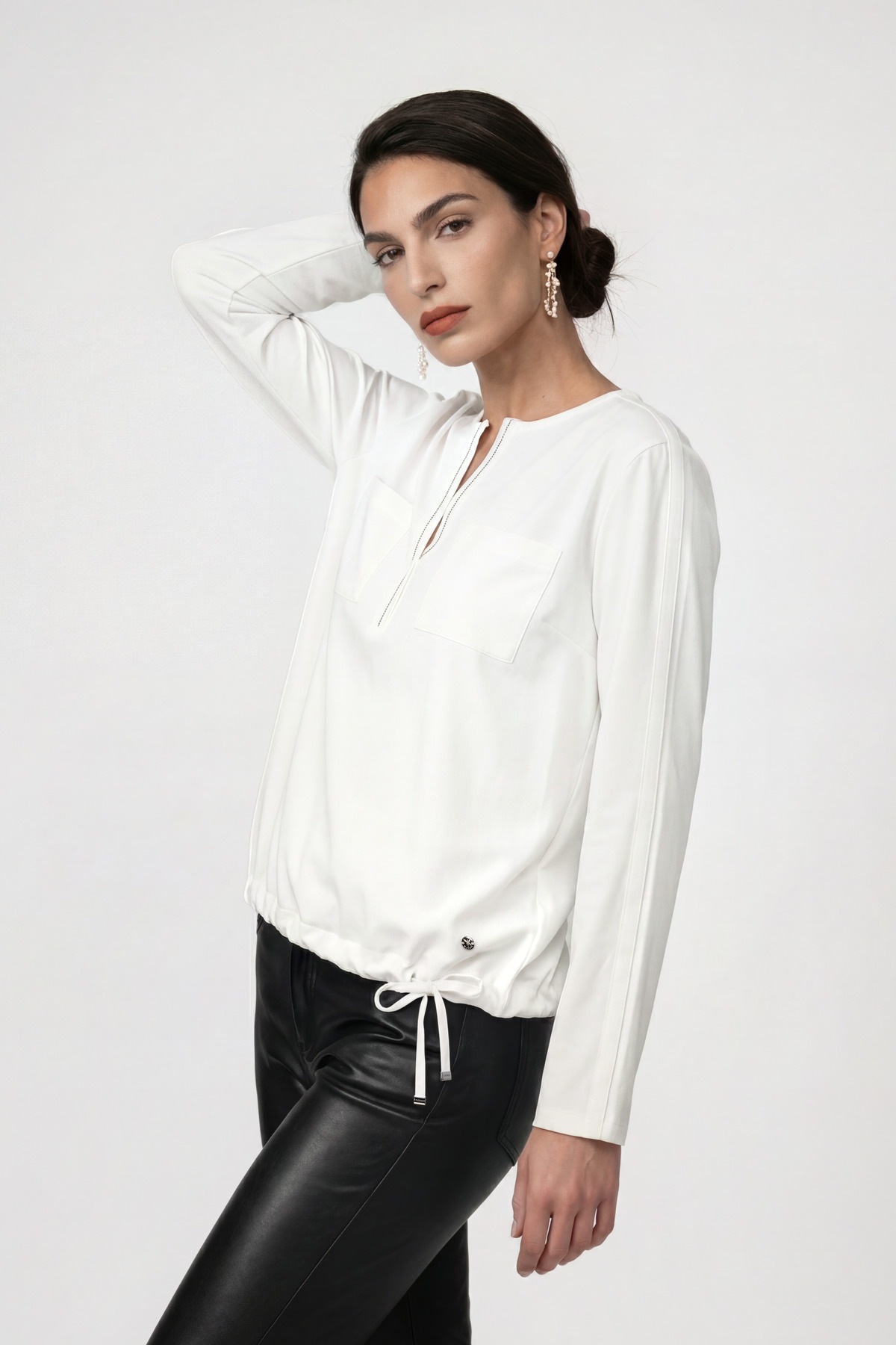 Monari Schlupfbluse »Schluse Basic Schmuck« Regular fit mit V-Ausschnitt