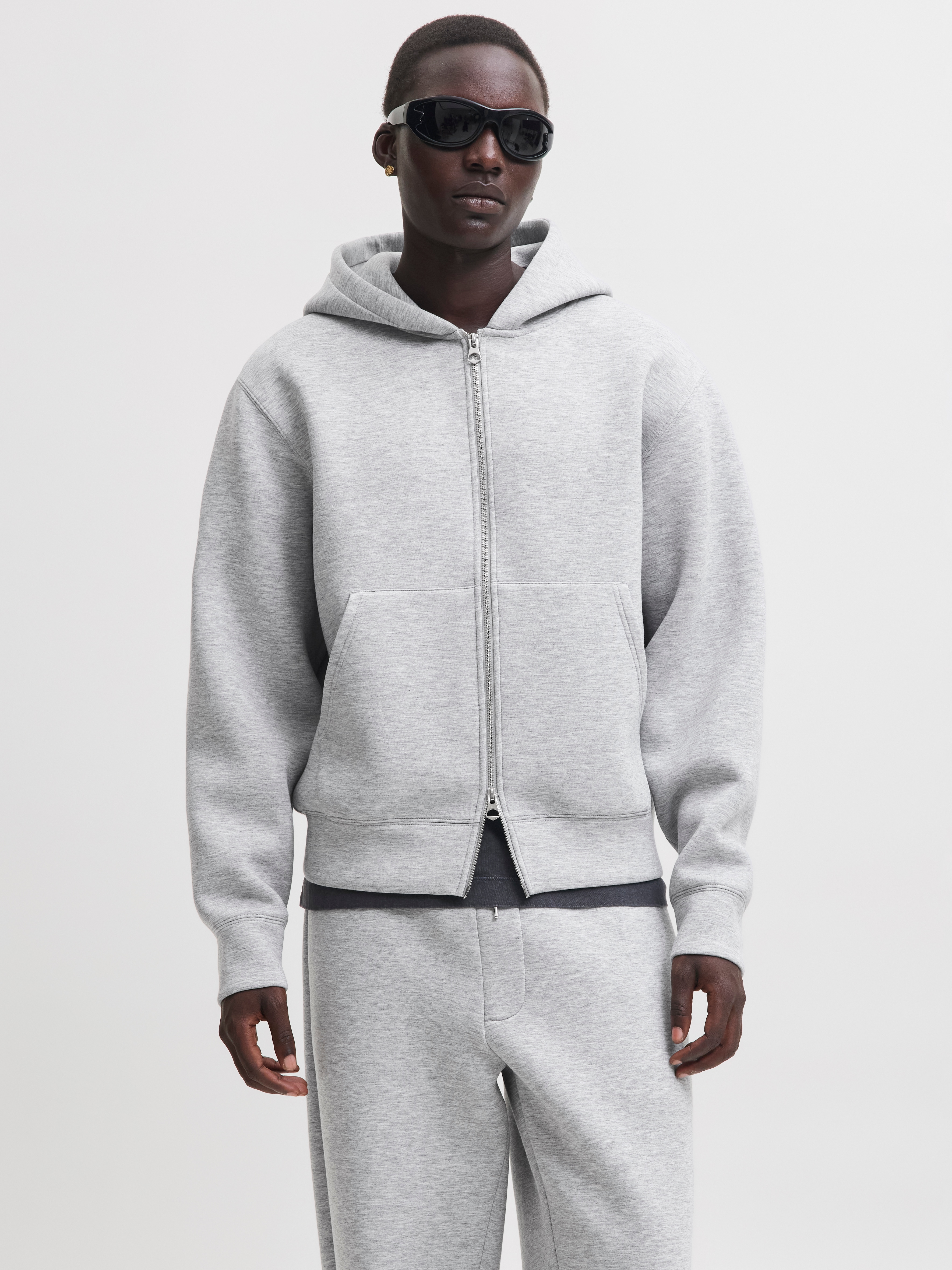 Jack & Jones Kapuzensweatjacke "JCOLEGACY SWEAT SCUBA ZIP HOOD NOOS" Materialmix, locker geschnitten