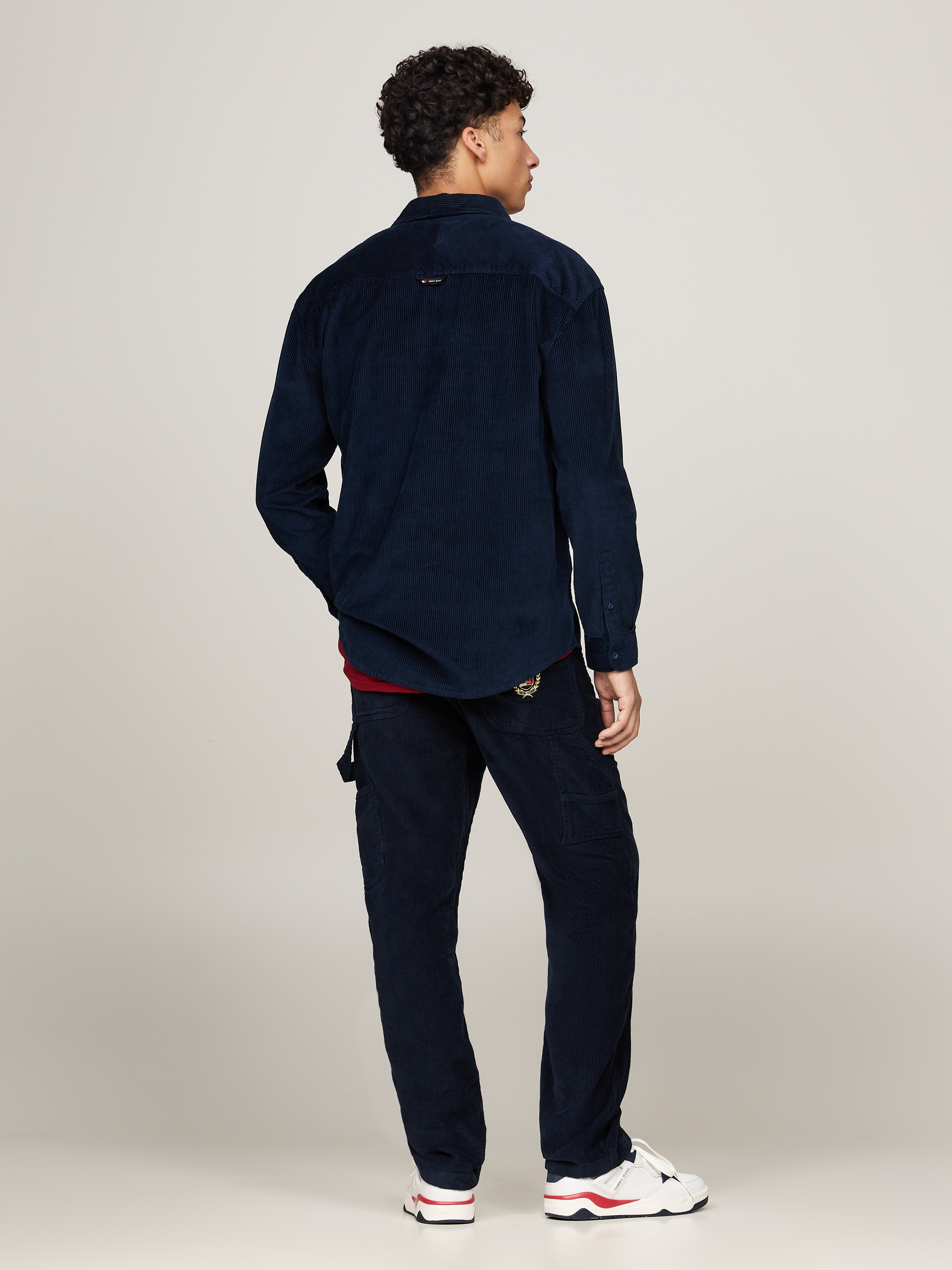 Tommy Jeans Langarmhemd »TJM RLX CHNKY CORDUROY SHIRT EXT«, aus Cord