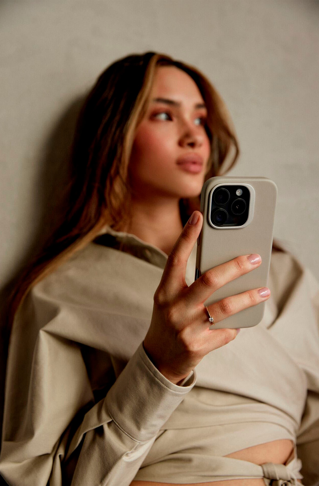 DECODED Smartphone-Hülle »AntiMicrobial Silicone Backc. iPhone 16 Pro Max«, Smartphones