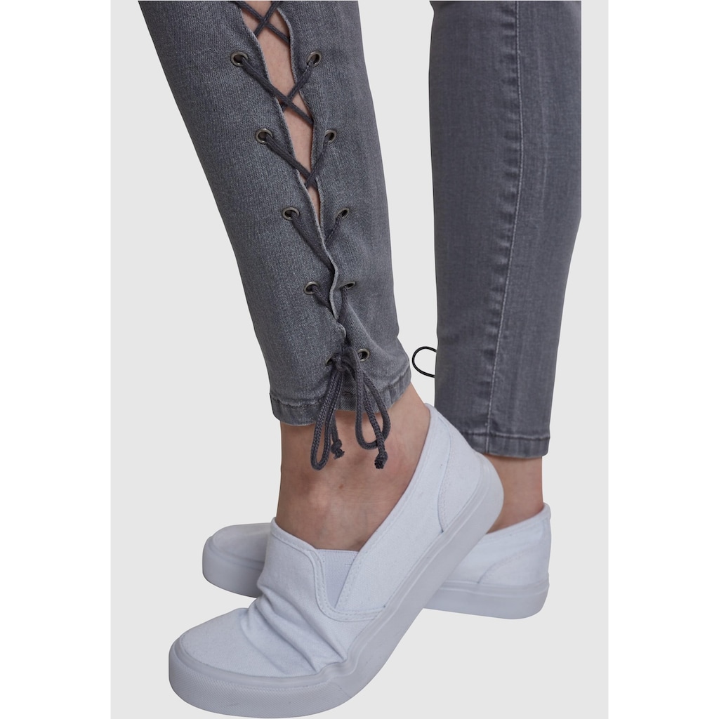 URBAN CLASSICS Bequeme Jeans »Urban Classics Damen Ladies Denim Lace Up Skinny Pants«, (1 tlg.)