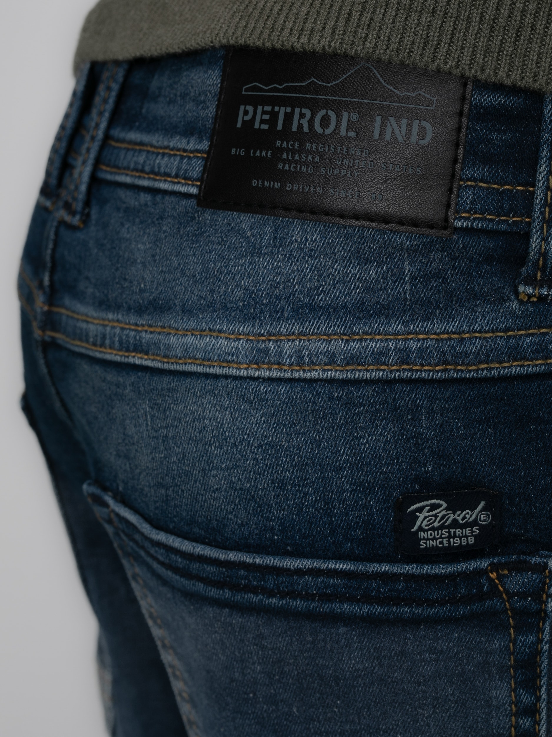 Petrol Industries Gerade Jeans, mit Washed-Optik