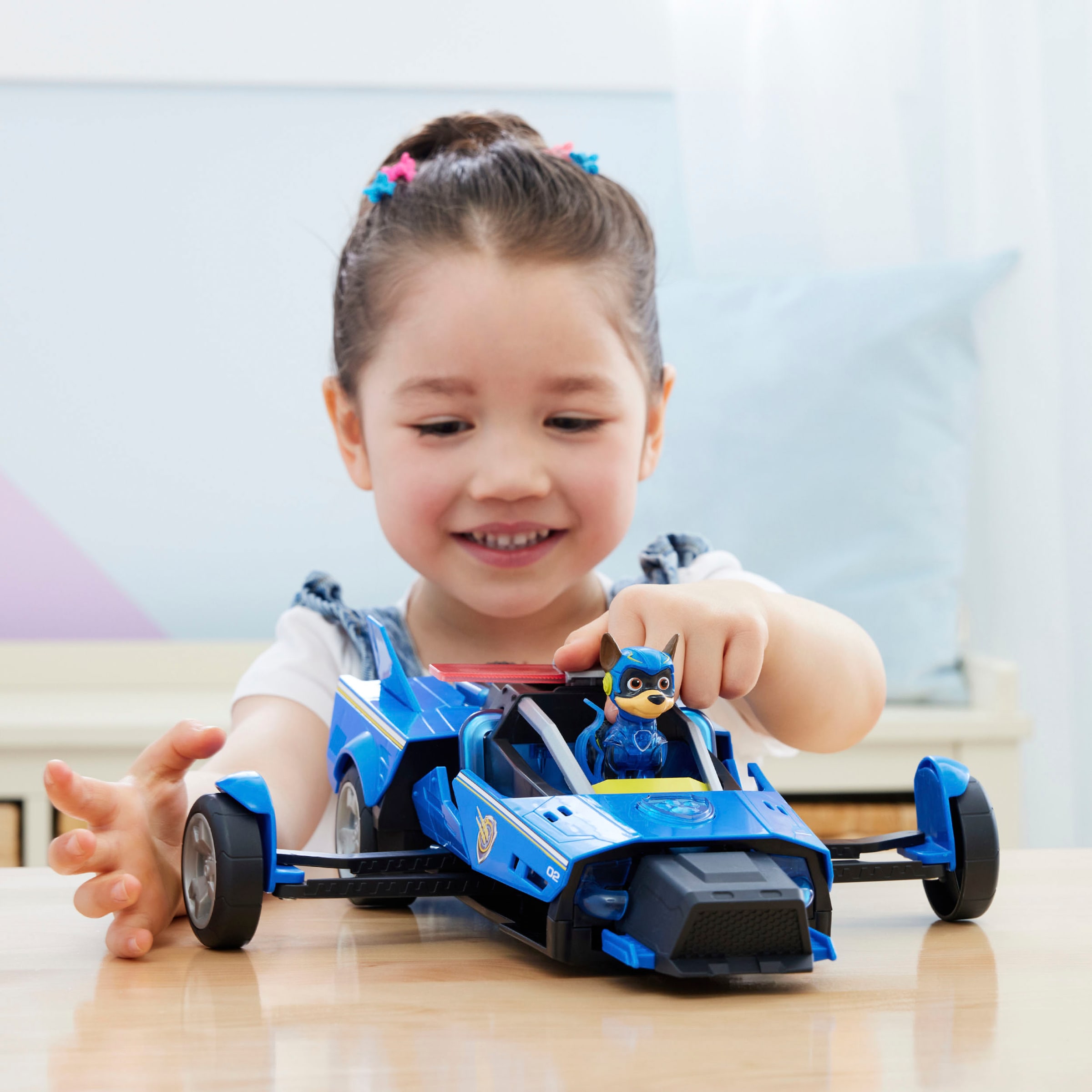 Spin Master Spielzeug-Rennwagen »Paw Patrol - Movie II - Chases Deluxe Raketen-Fahrzeug«, Superhelden-Raketenfahrzeug inkl. Chase Figur