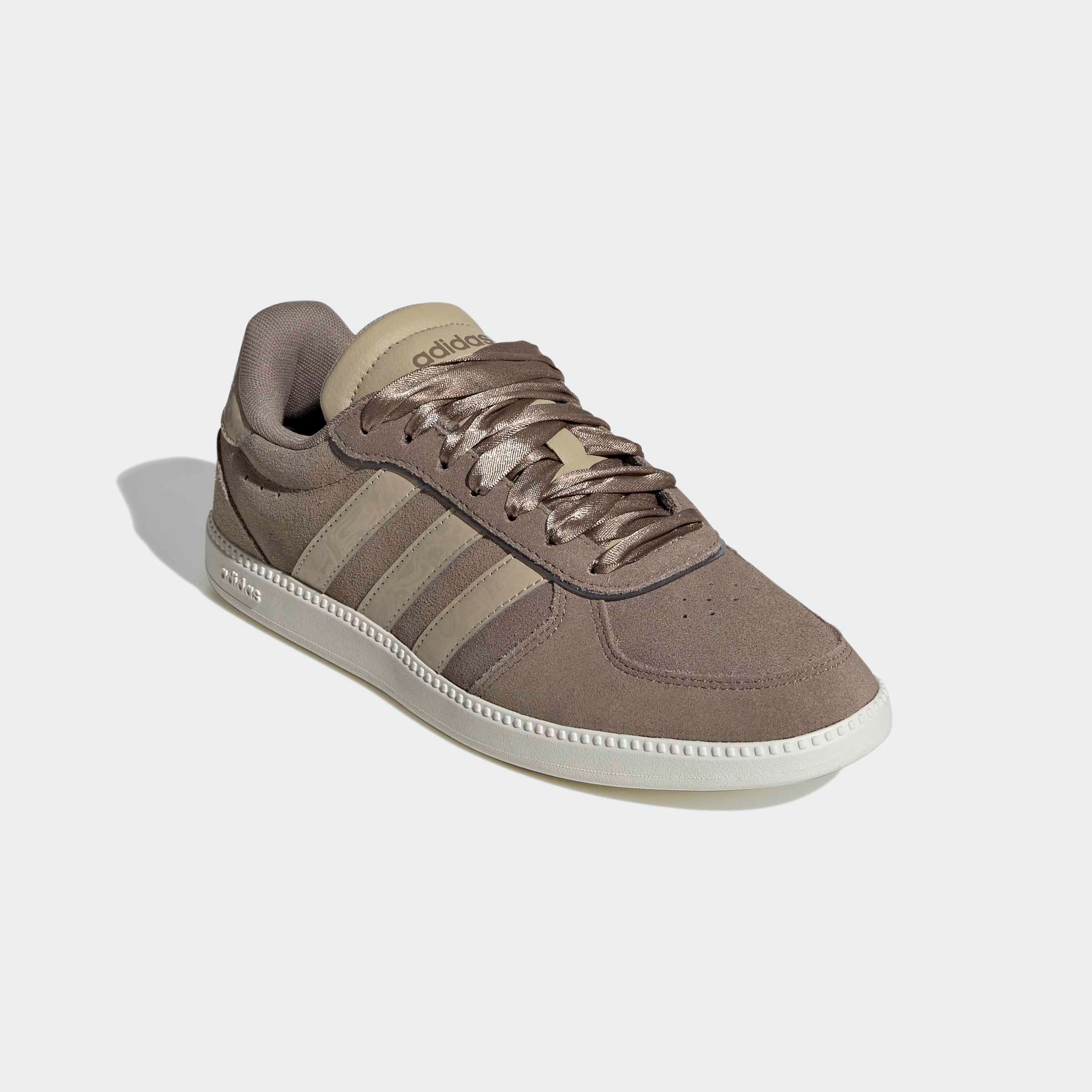 adidas Sportswear Sneaker "BREAKNET SLEEK" inspiriert vom Design des adidas handball spezial