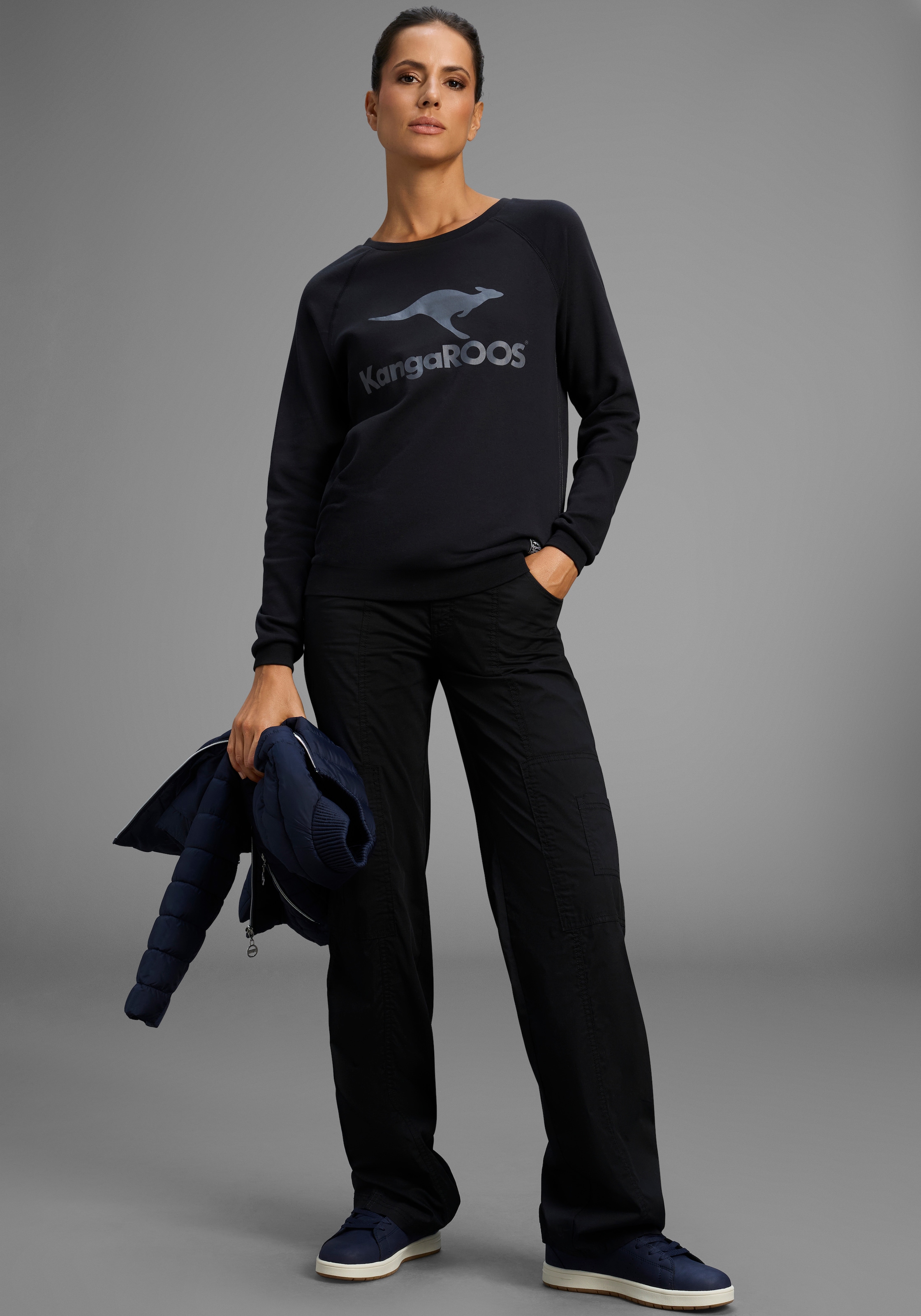 KangaROOS Sweatshirt, Langarm, figurumspielender Schnitt, mit Print, Rundhalsausschnitt