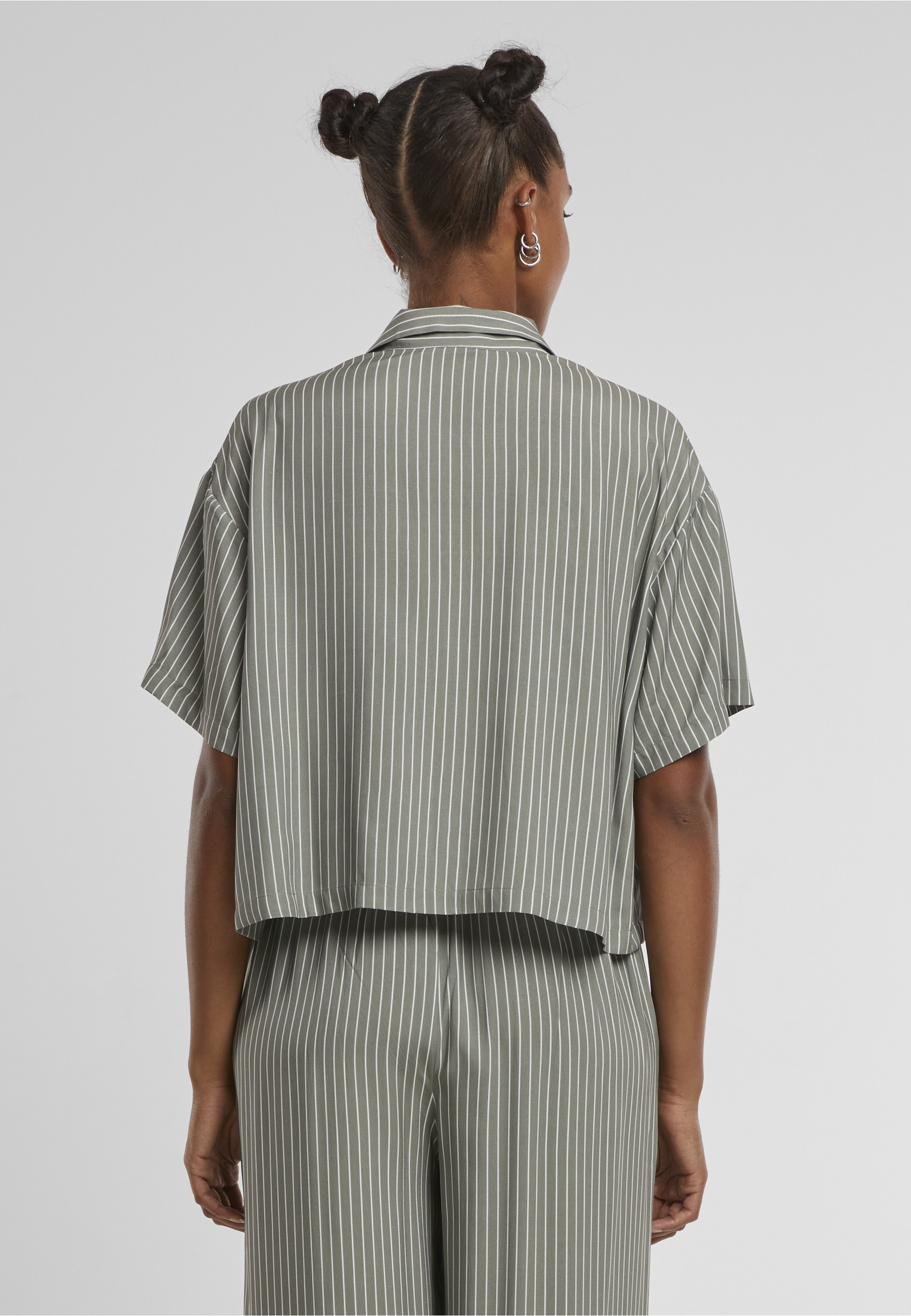 URBAN CLASSICS Kurzarmshirt »Urban Classics Damen Ladies Resort Shirt« 1 Stk.