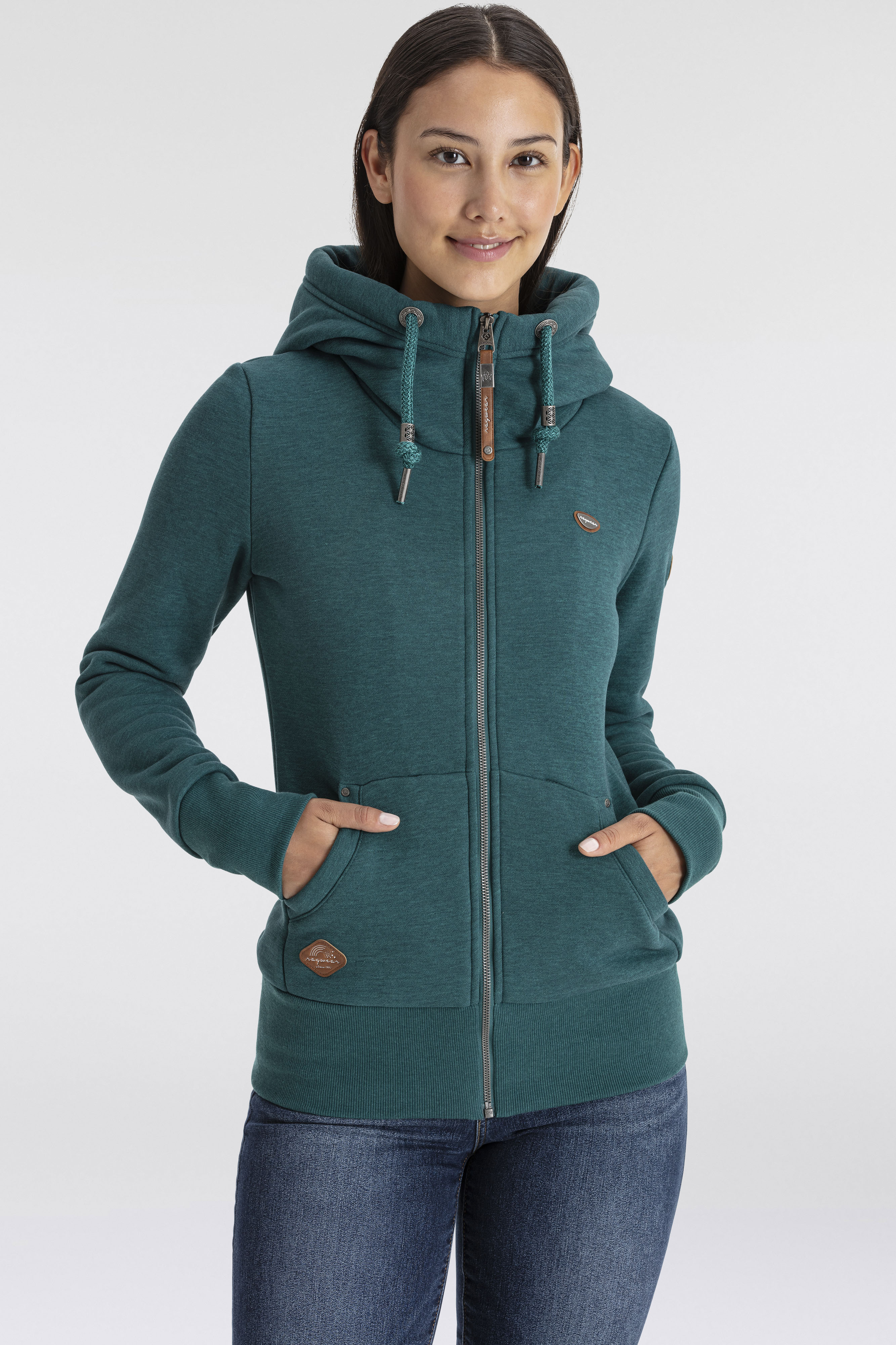 Ragwear Sweatjacke "NESKA ZIP O" figurbetont in melierter Optik und mit großer Kapuze
