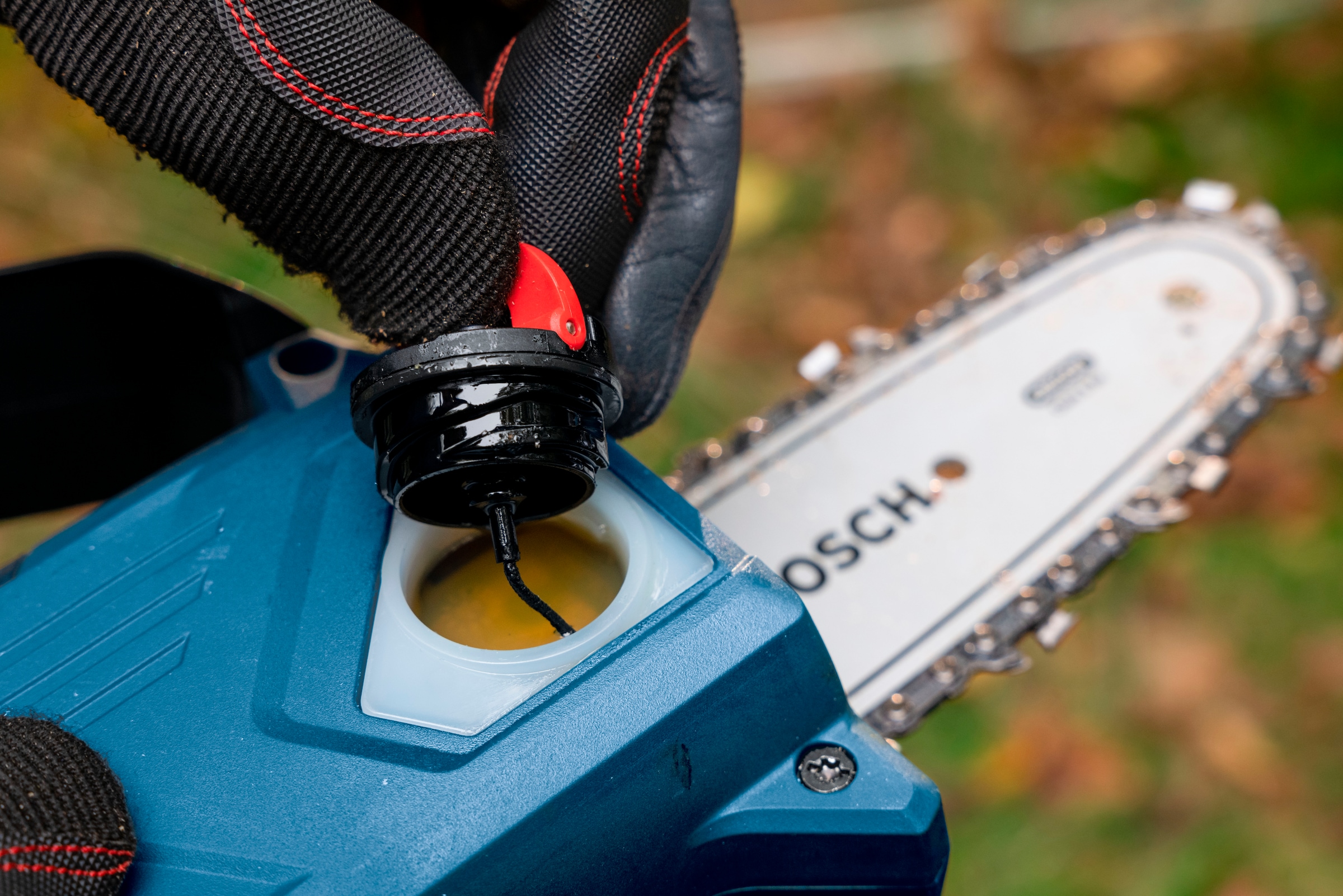 Bosch Professional Akku-Kettensäge »Mini » GKE 18V-15««, (BxLxH: 28x51x11 cm), ohne Akku, ohne Ladegerät