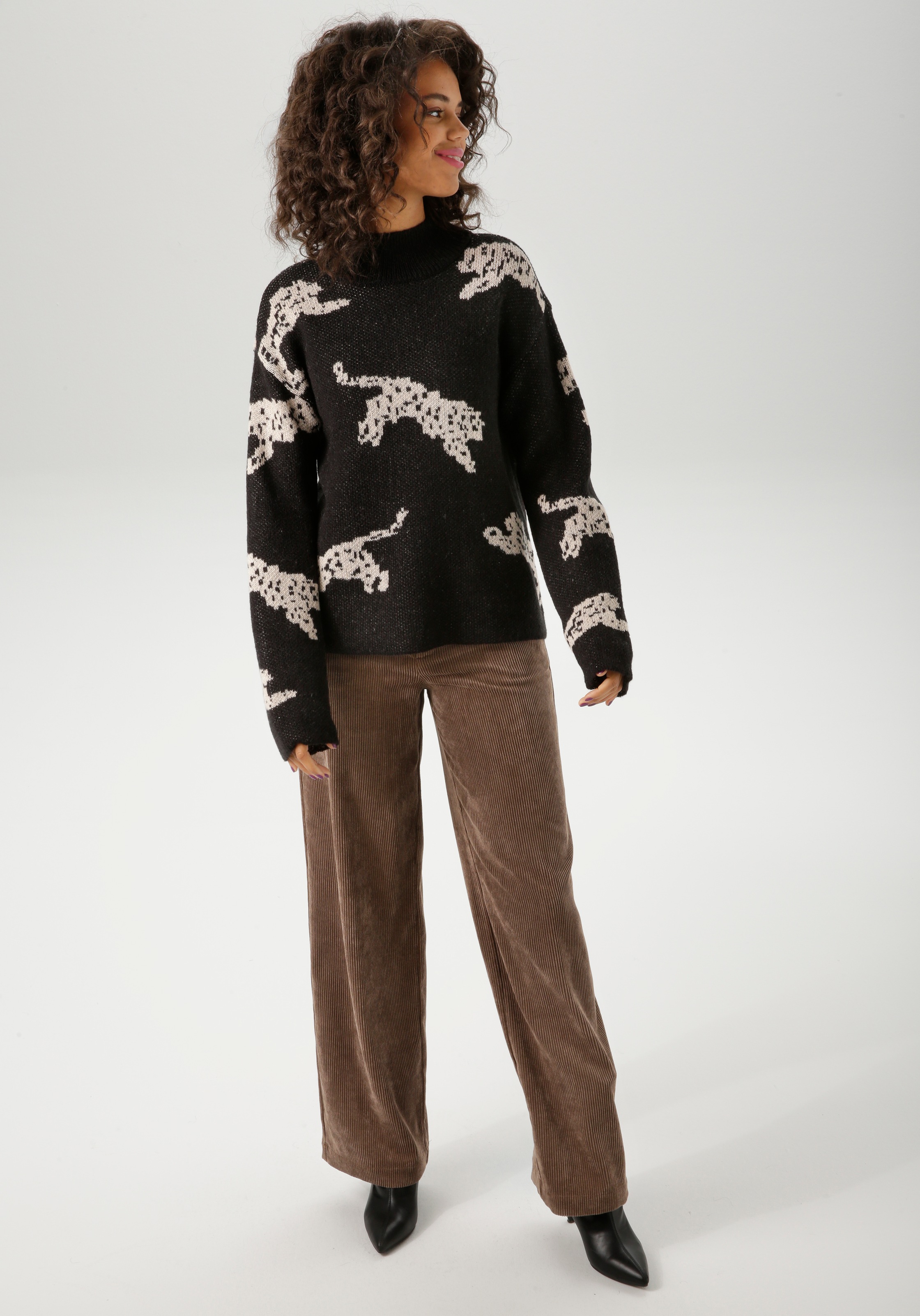 Aniston CASUAL Strickpullover, mit eingestrickten Leoparden - NEUE KOLLEKTION