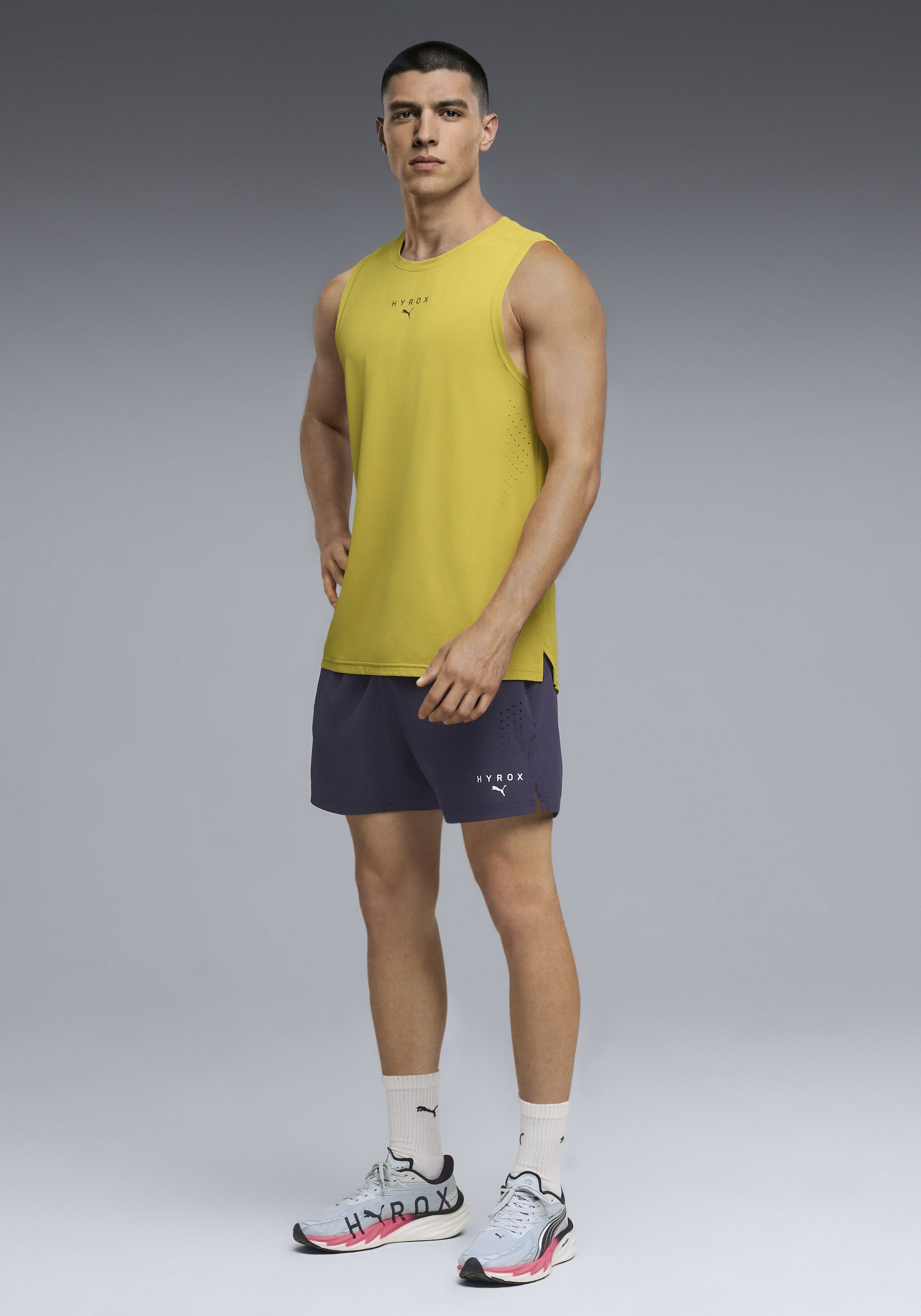 Thumbnail - PUMA Tanktop "M X HYROX DRYELITE TRAINING TANK" ärmelloses Design, sportlicher Stil, Rundhalsausschnitt