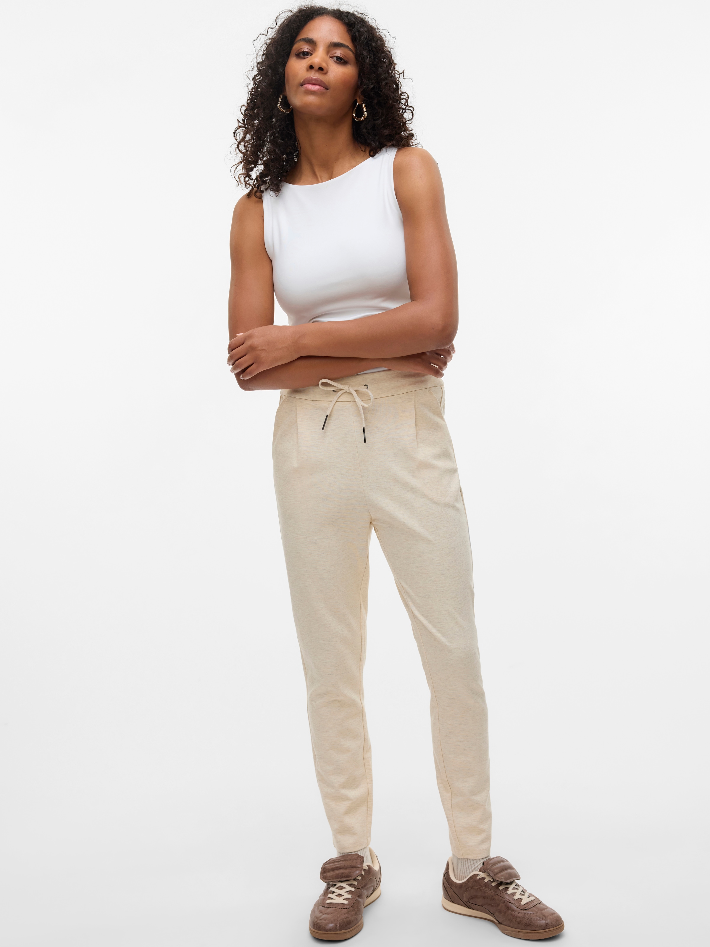 Vero Moda Jogger Pants »VMEVA MR LOOSE STRING PANT GA NOOS«, hinten mit elastischem Bündchen