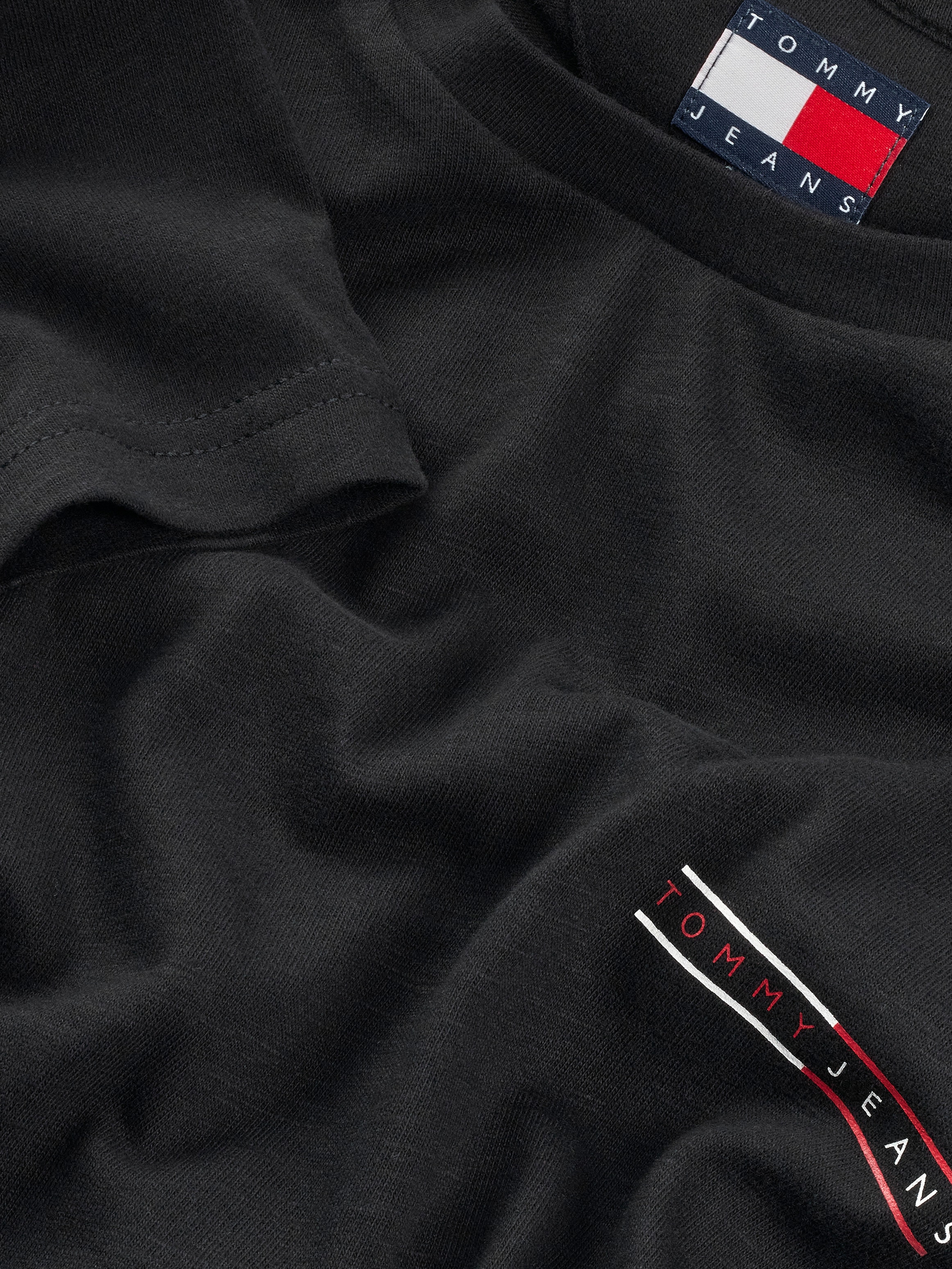 Tommy Jeans Kurzarmshirt »TJM REG GRAPHIC SLUB TEE EXT«, Mit Rundhalsausschnitt