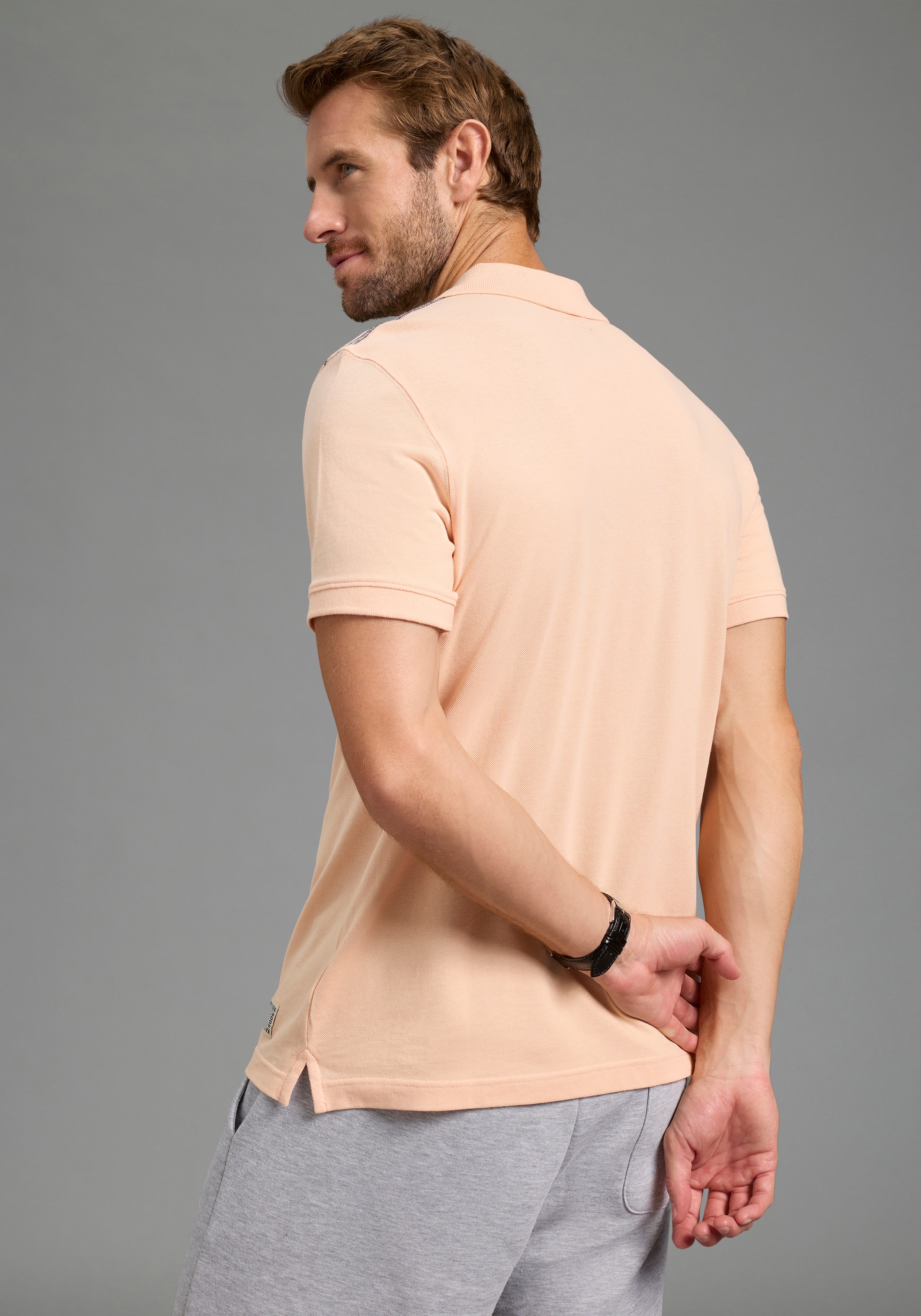 KangaROOS Poloshirt schmale Passform, mit Halbarm, aus Piqué-Material günstig online kaufen