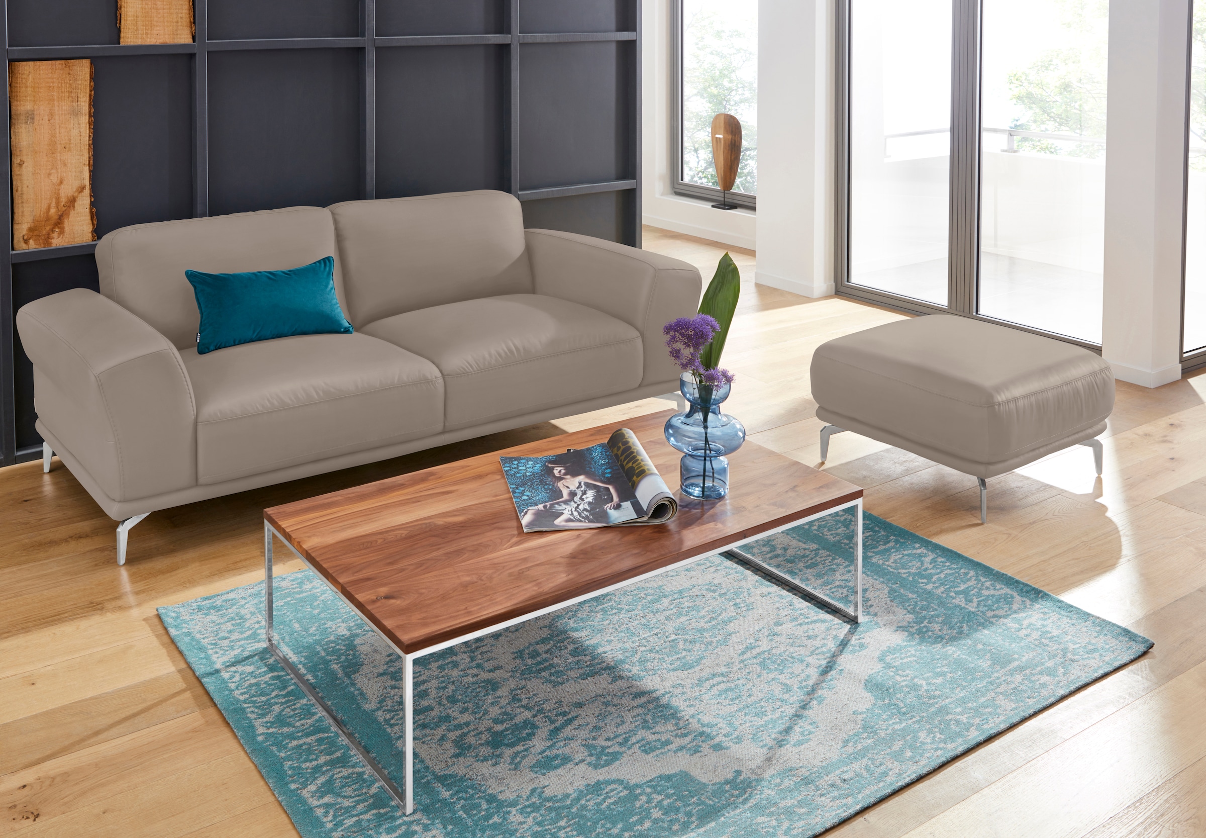 W.SCHILLIG 2,5-Sitzer »montanaa Designsofa mit erstklassigem Sitzkomfort, Ferderkern« mit Metallfüßen in Chrom glänzend, Breite 212 cm