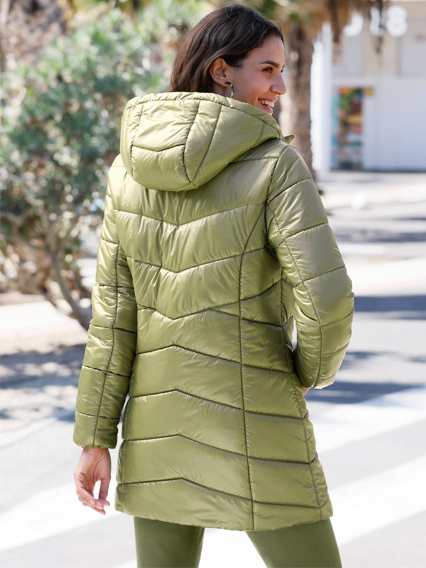 Inspirationen Steppjacke, mit Kapuze