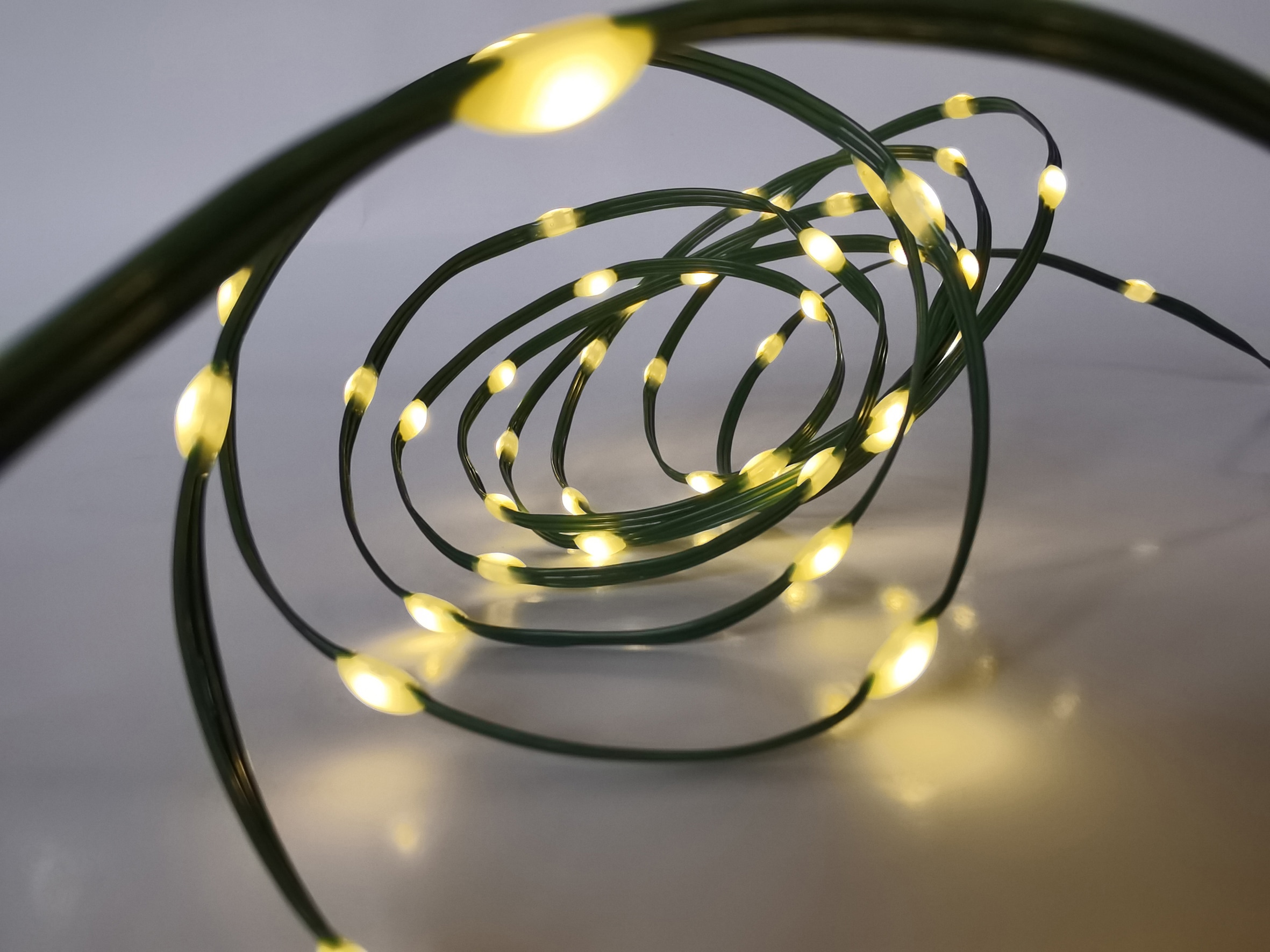 Star-Max LED-Lichterkette »Weihnachtsdeko aussen, inklusive 6/18h Timer«, 400 St.-flammig, aus einem biegbarem Kupferdraht