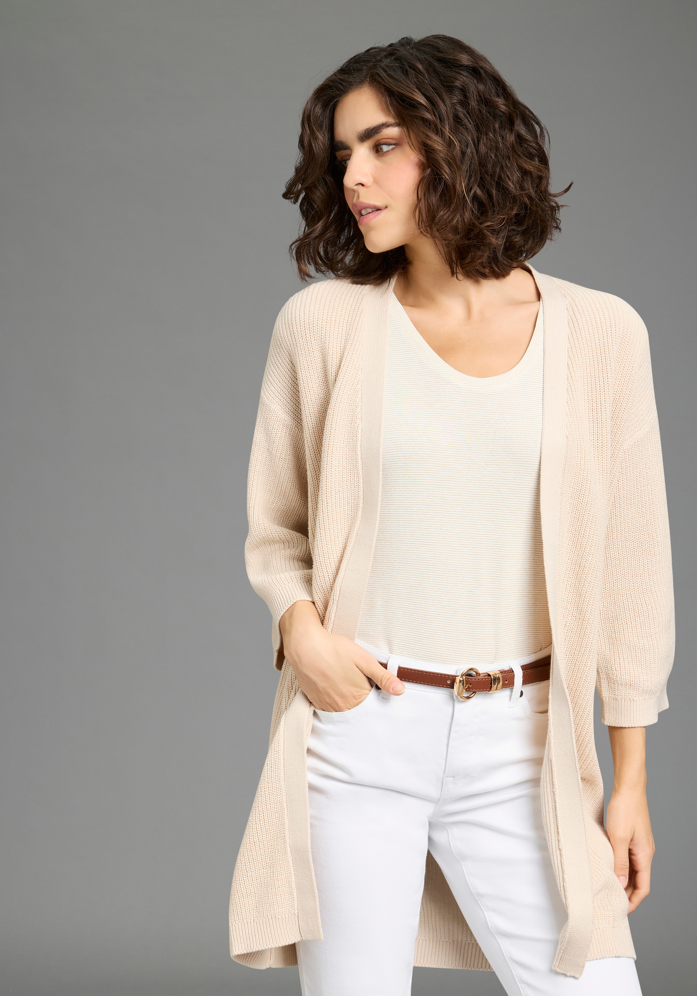 Laura Scott Strickjacke "aus luftig-lockerem Sommerstrick" mit lässigem Schnitt und 3/4 Ärmel