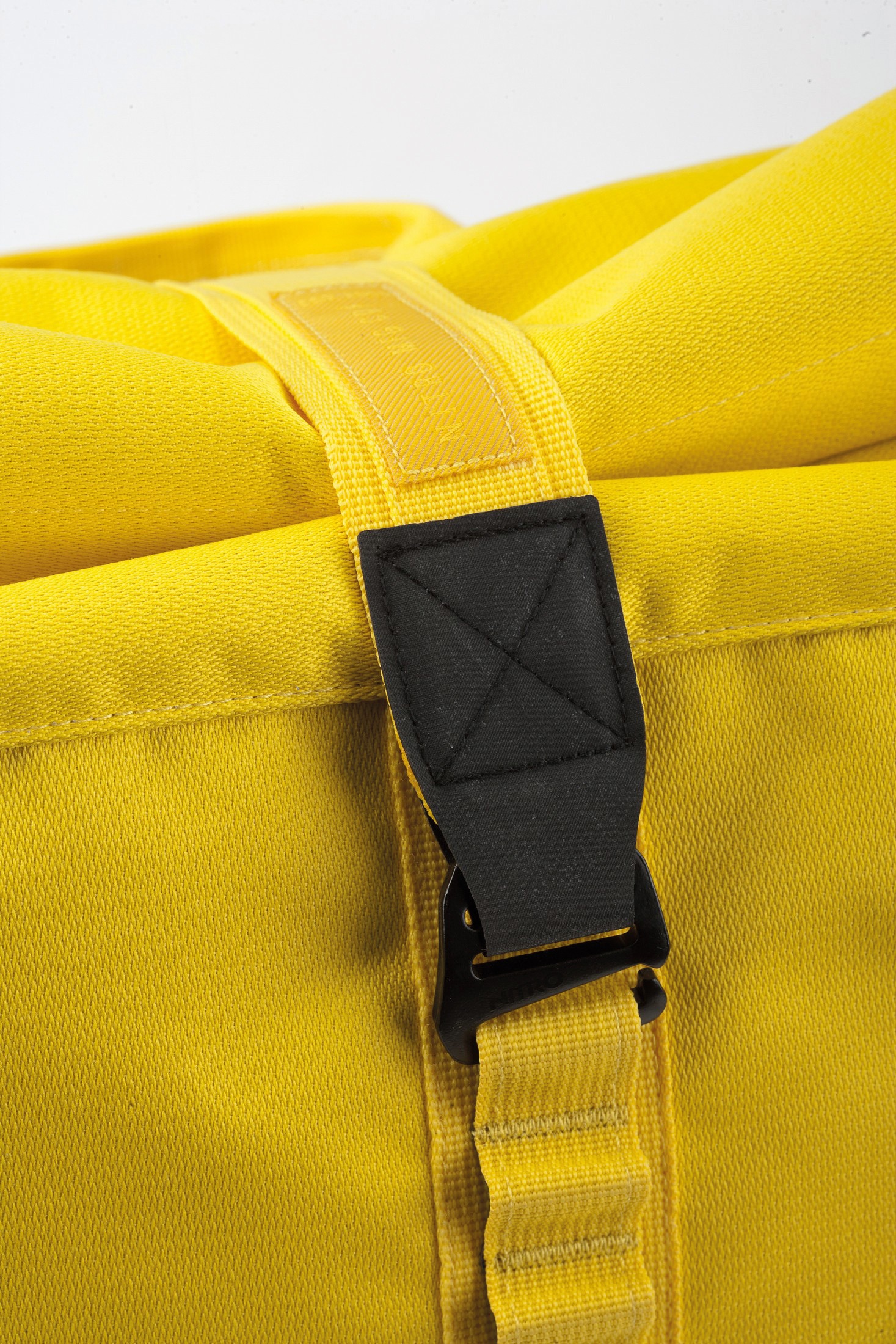 NITRO Freizeitrucksack »Scrambler«, mit Laptopfach, für Alltag, Arbeit, Schule & Reise mit Roll-Top