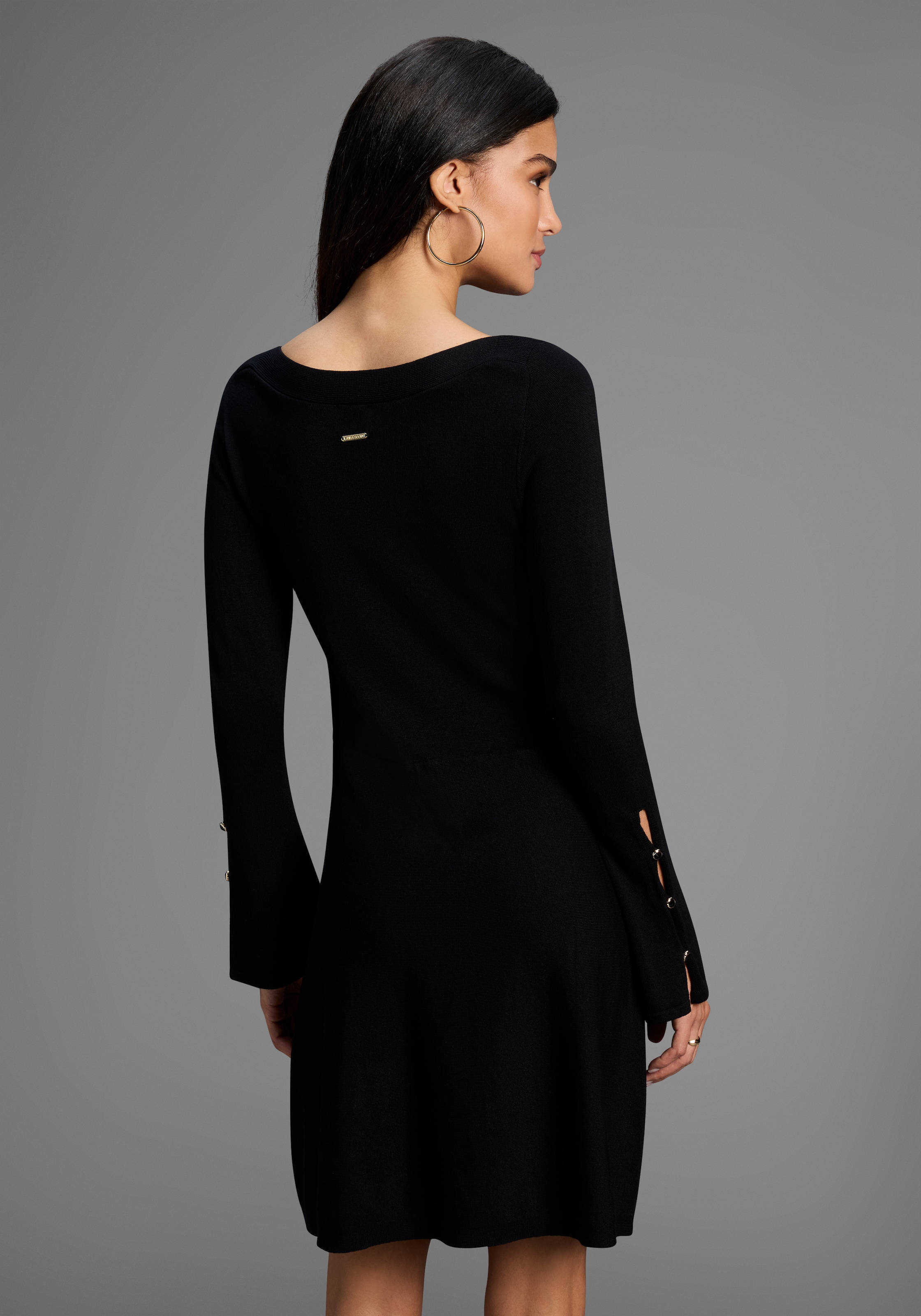 Laura Scott Strickkleid, das perfekte Basic mit süßem Detail am Ärmel