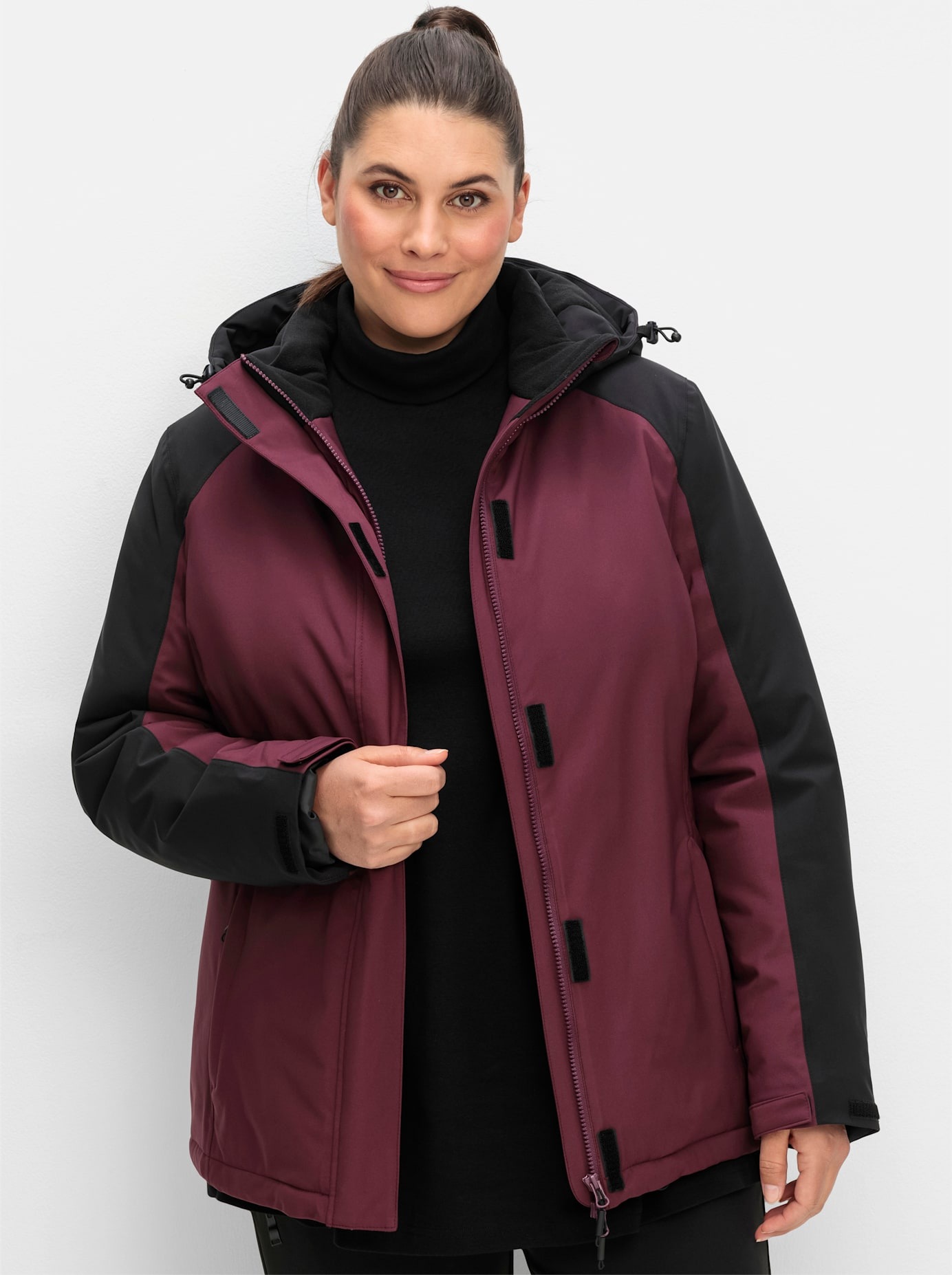 Sheego Outdoorjacke, mit Kapuze günstig online kaufen