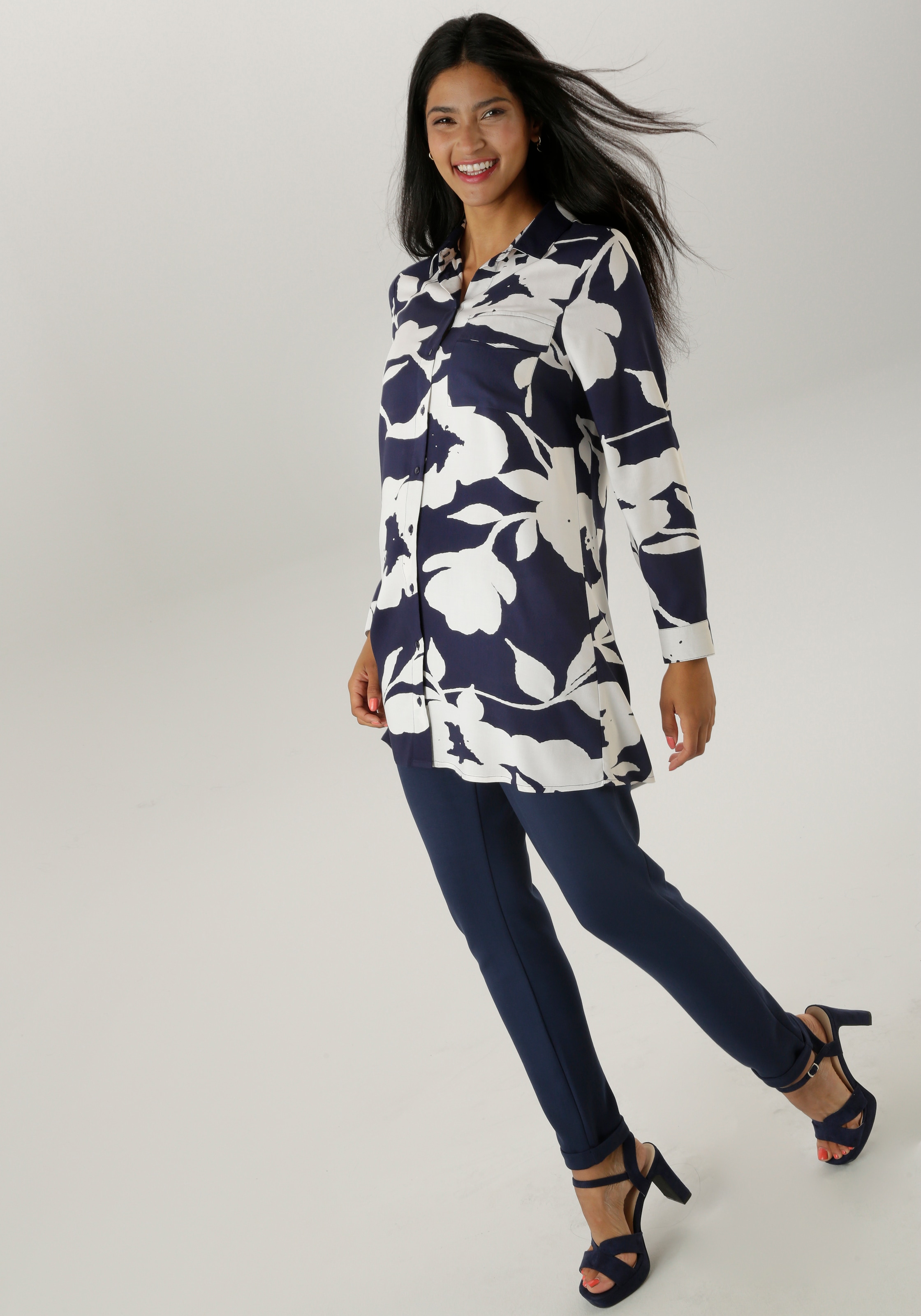 Aniston SELECTED Longbluse, mit attraktiver Musterung und krempelbaren Ärmeln - NEUE KOLLEKTION