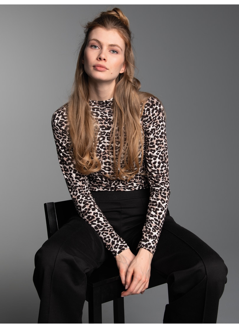 Trigema Longsleeve "TRIGEMA Turtleneck Shirt mit modischem Leo Muster" 1 günstig online kaufen
