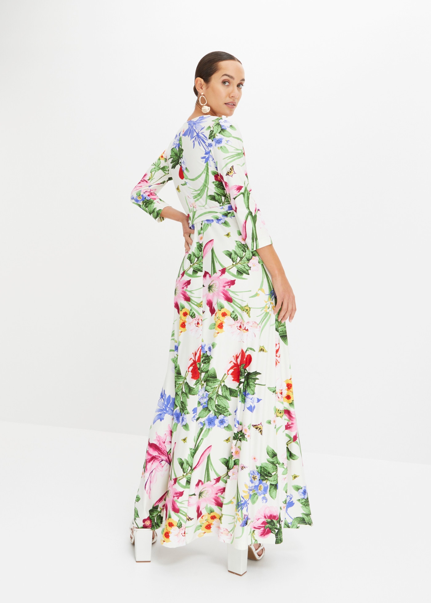 bonprix Maxikleid mit 3/4-Ärmeln, taillierte Passform, aus Polyester und Elasthan