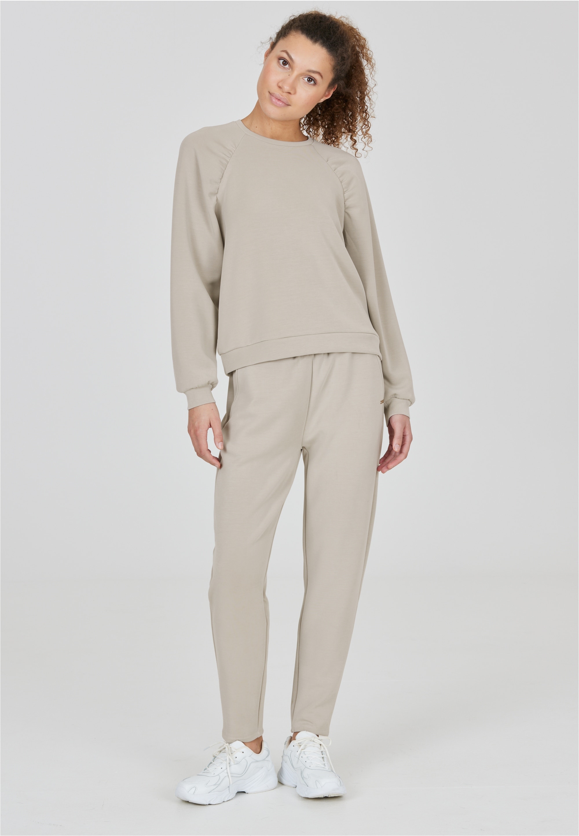 ATHLECIA Sweathose »Jillnana«, mit recyceltem Polyester
