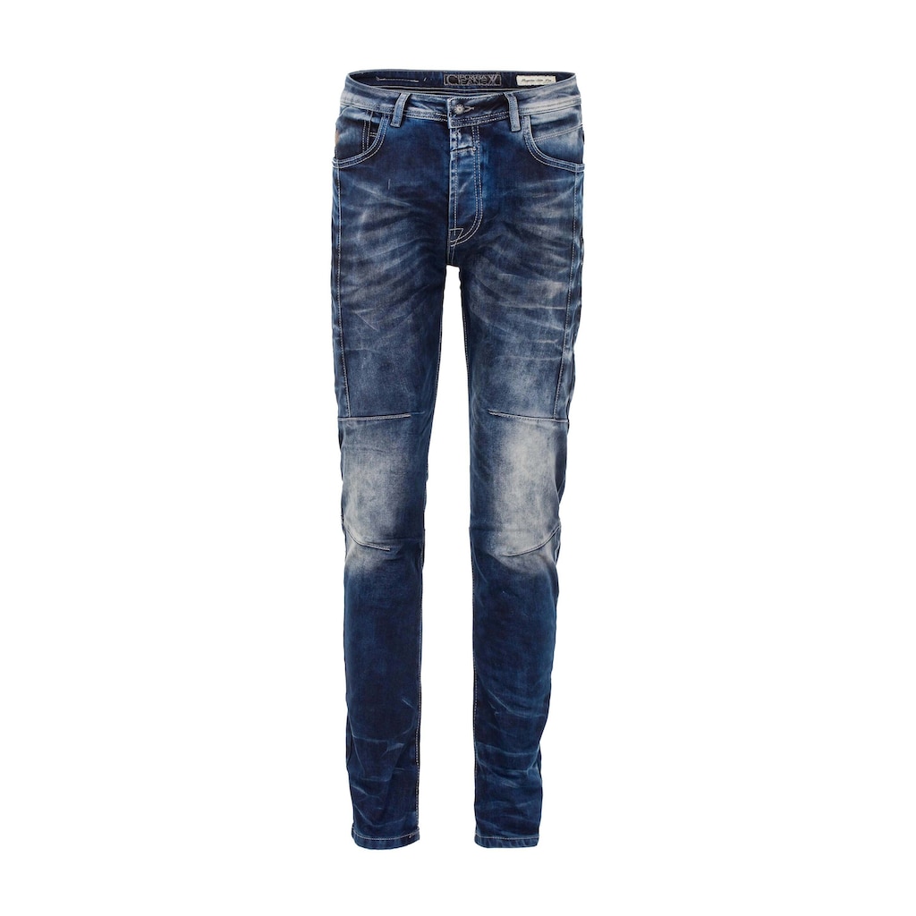 Cipo & Baxx Bequeme Jeans »CD286«, mit cooler Waschung und Ziernähten