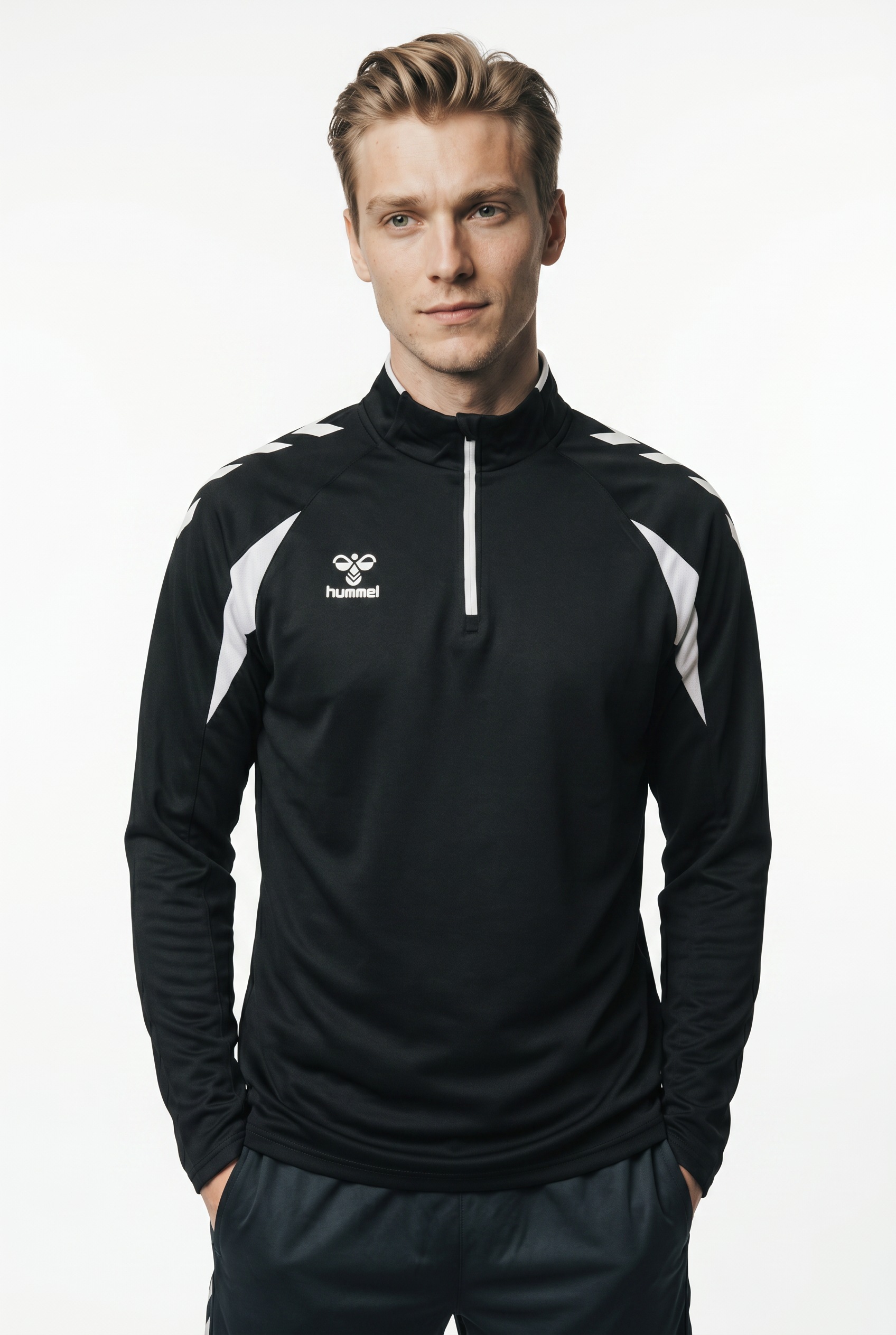 hummel Trainingsshirt »HMLCORE 2.0 HALF ZIP« mit Reißverschluss, normale Passform, aus Polyester