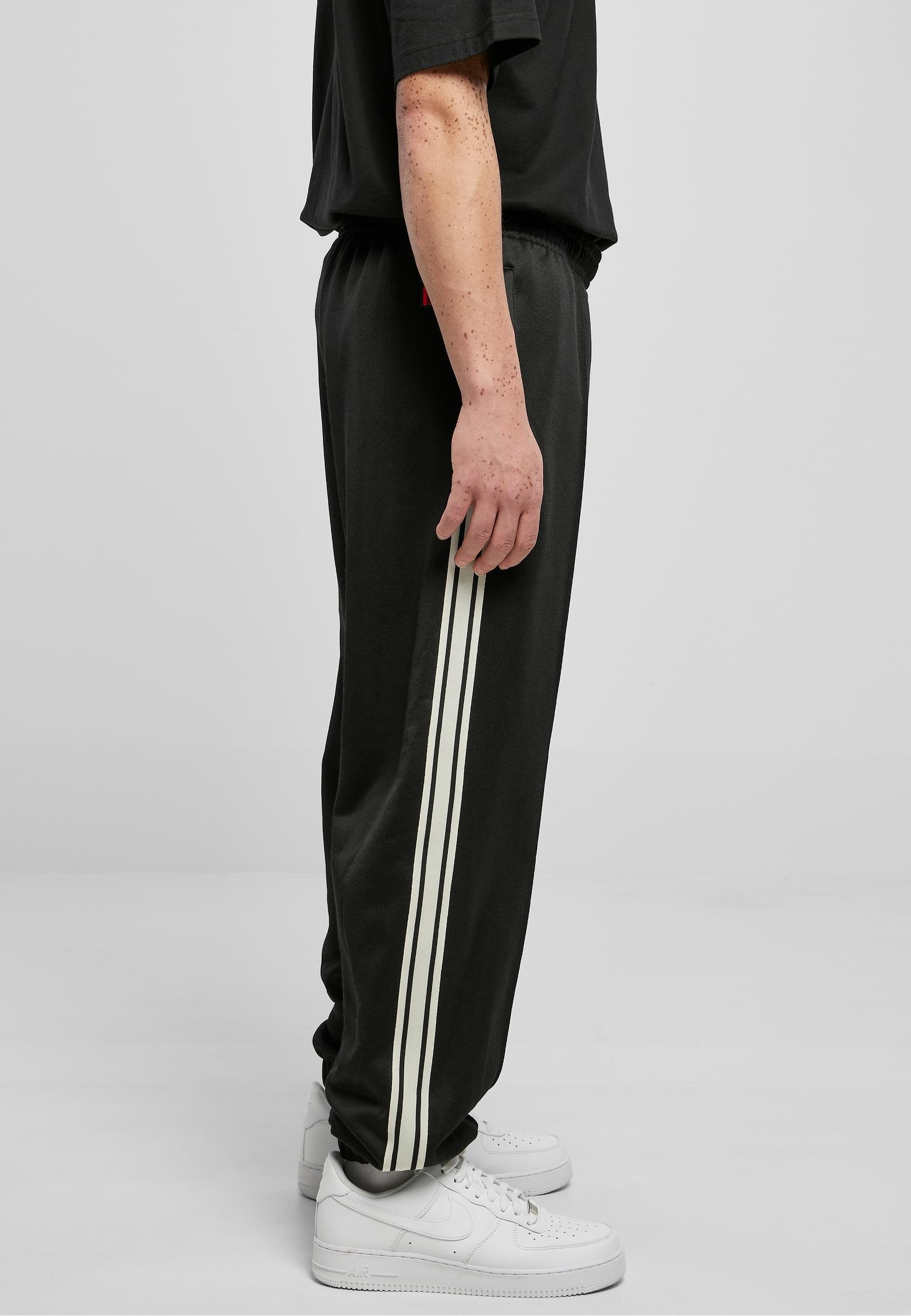 Fubu Jogginghose »Fubu Herren FM231-023-1 FUBU Old English Track Pants«, (1 tlg.)
