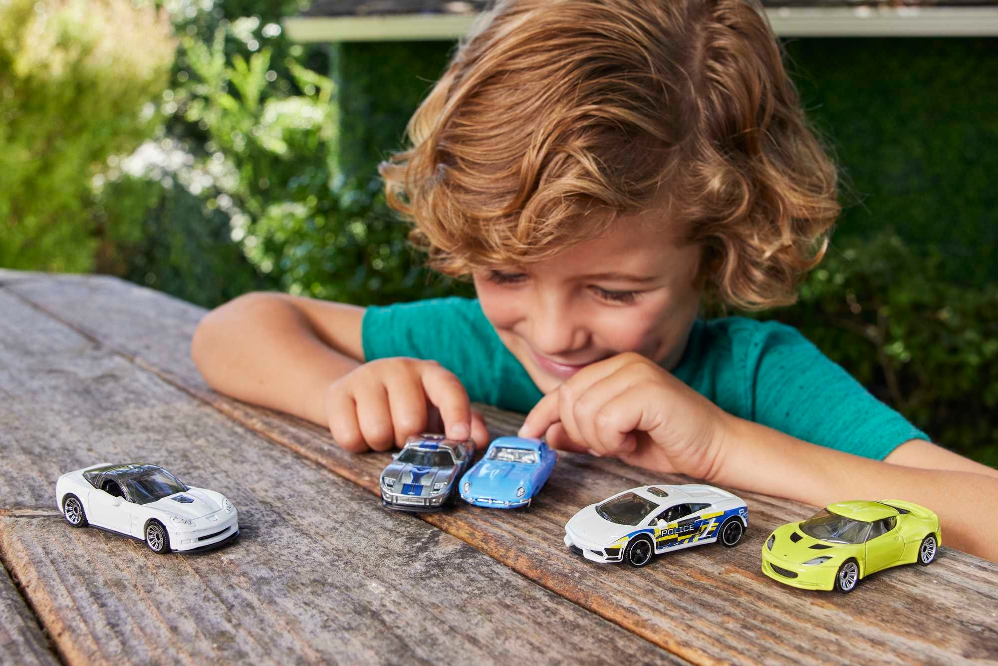 MATCHBOX Spielzeug-Auto »Matchbox Fahrzeuge 5-Pack, sortierte Lieferung«