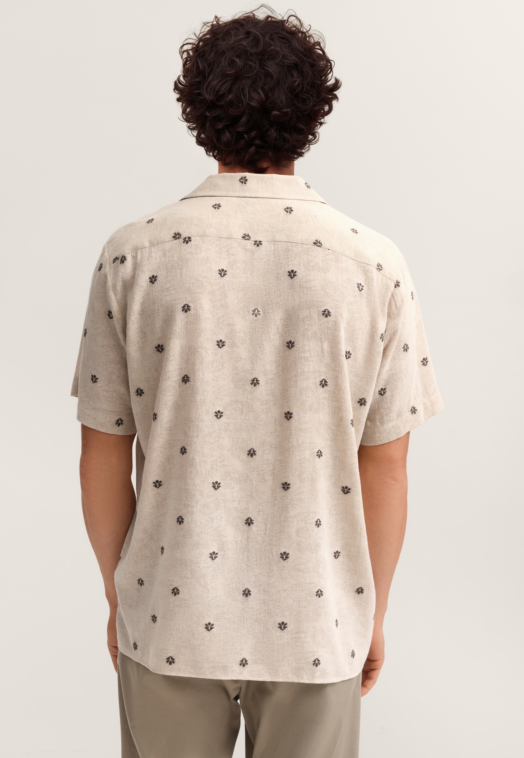 bugatti Kurzarmhemd Modern Fit aus einem Baumwollmix günstig online kaufen