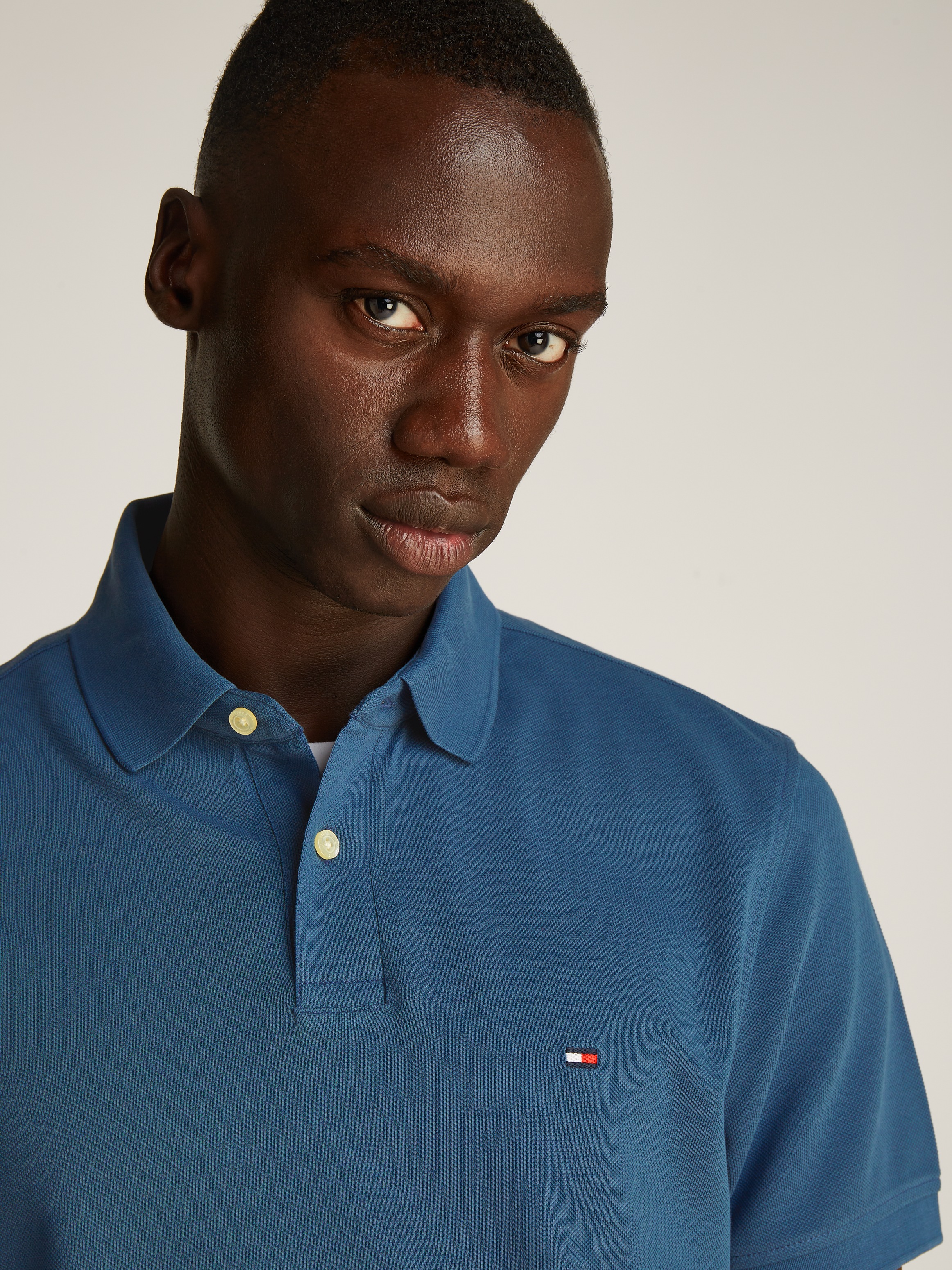 Tommy Hilfiger Poloshirt »1985 REGULAR POLO«, mit Tommy Hilfiger Kontraststreifen innen am Kragen