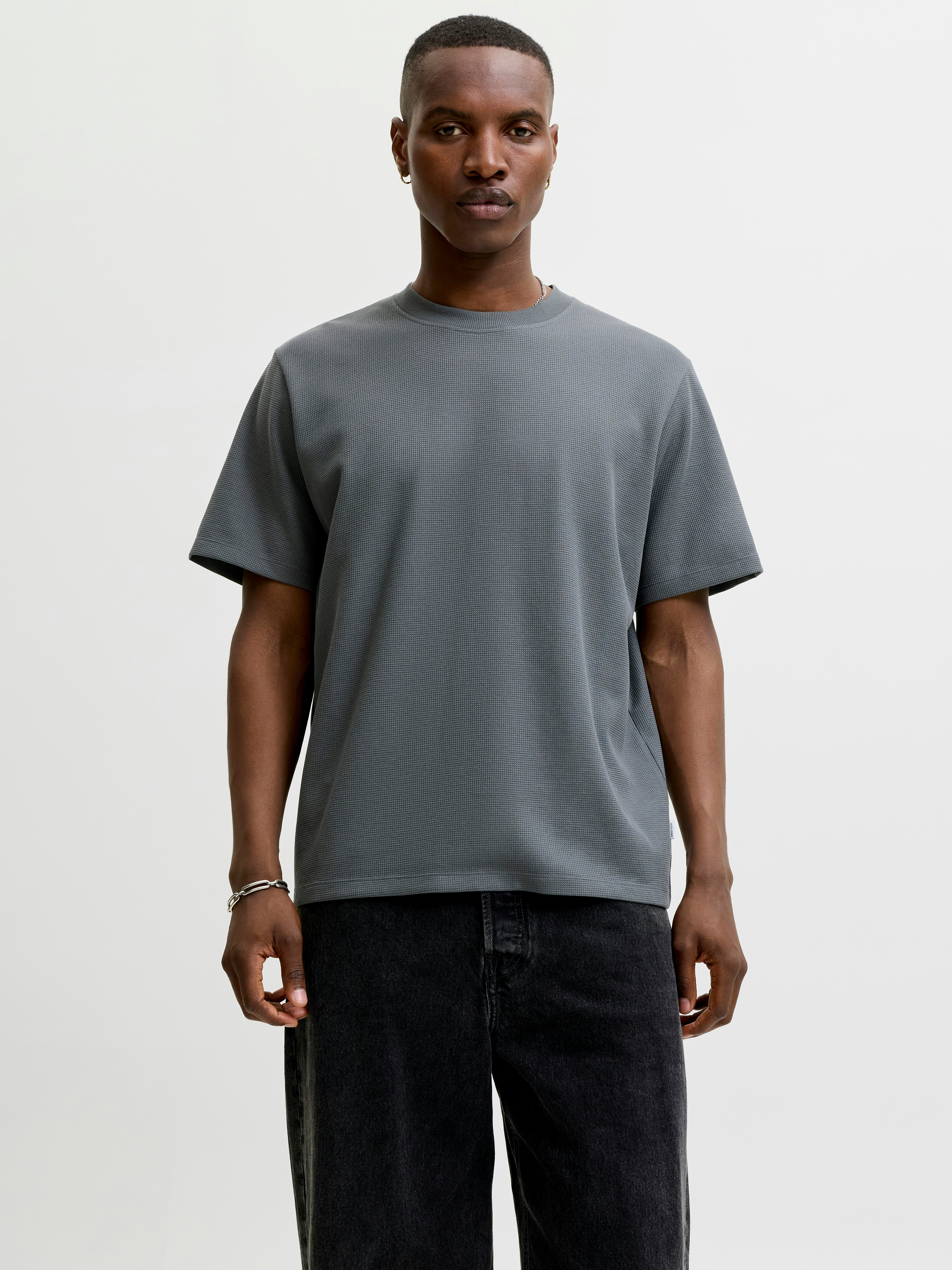 Jack & Jones Rundhalsshirt "JJEAUSTIN TEE SS NOOS" Materialmix, relaxed fit