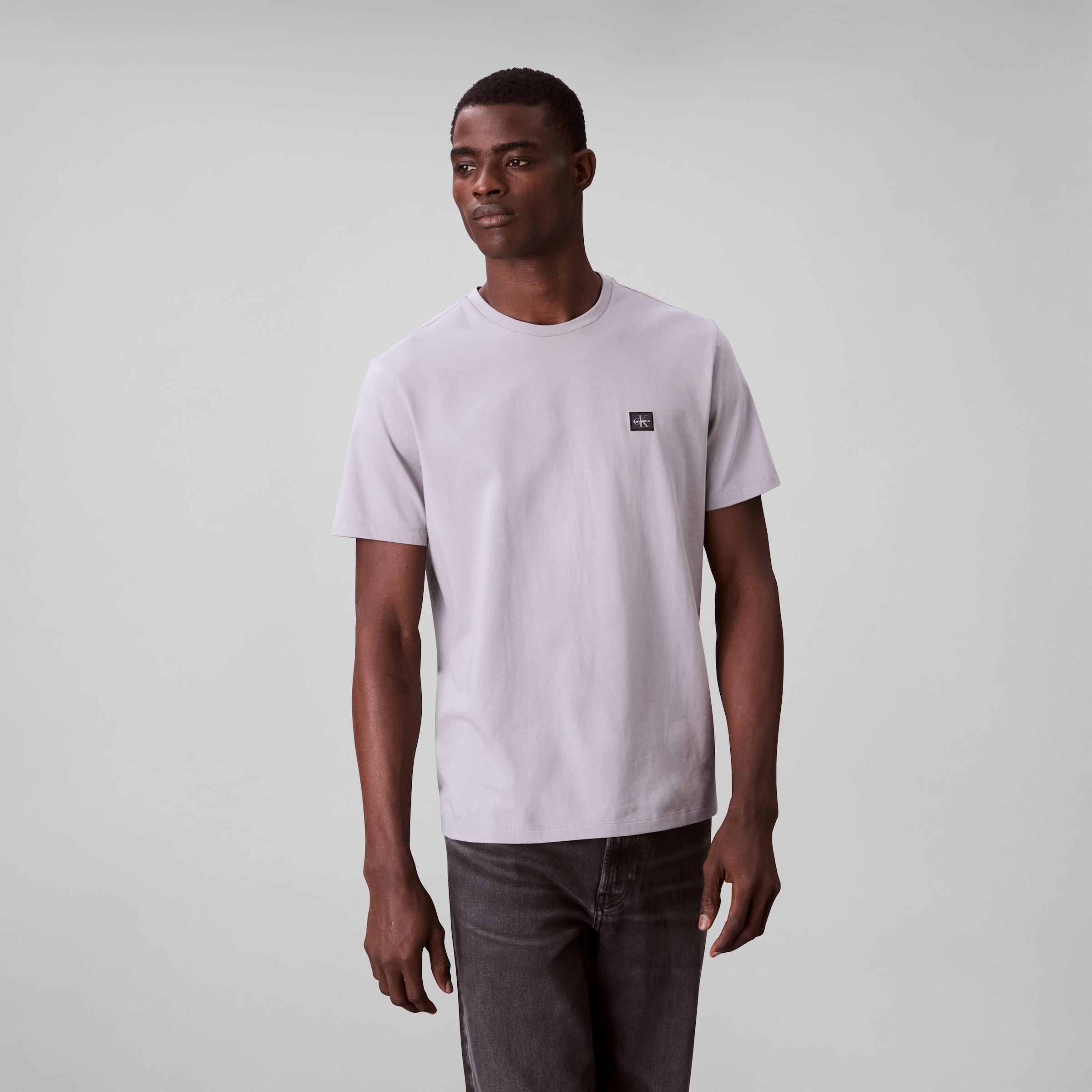 Calvin Klein Jeans T-Shirt »SS BADGE 30S JERSEY CLASSIC TEE«, Mit Rundhalsausschnitt