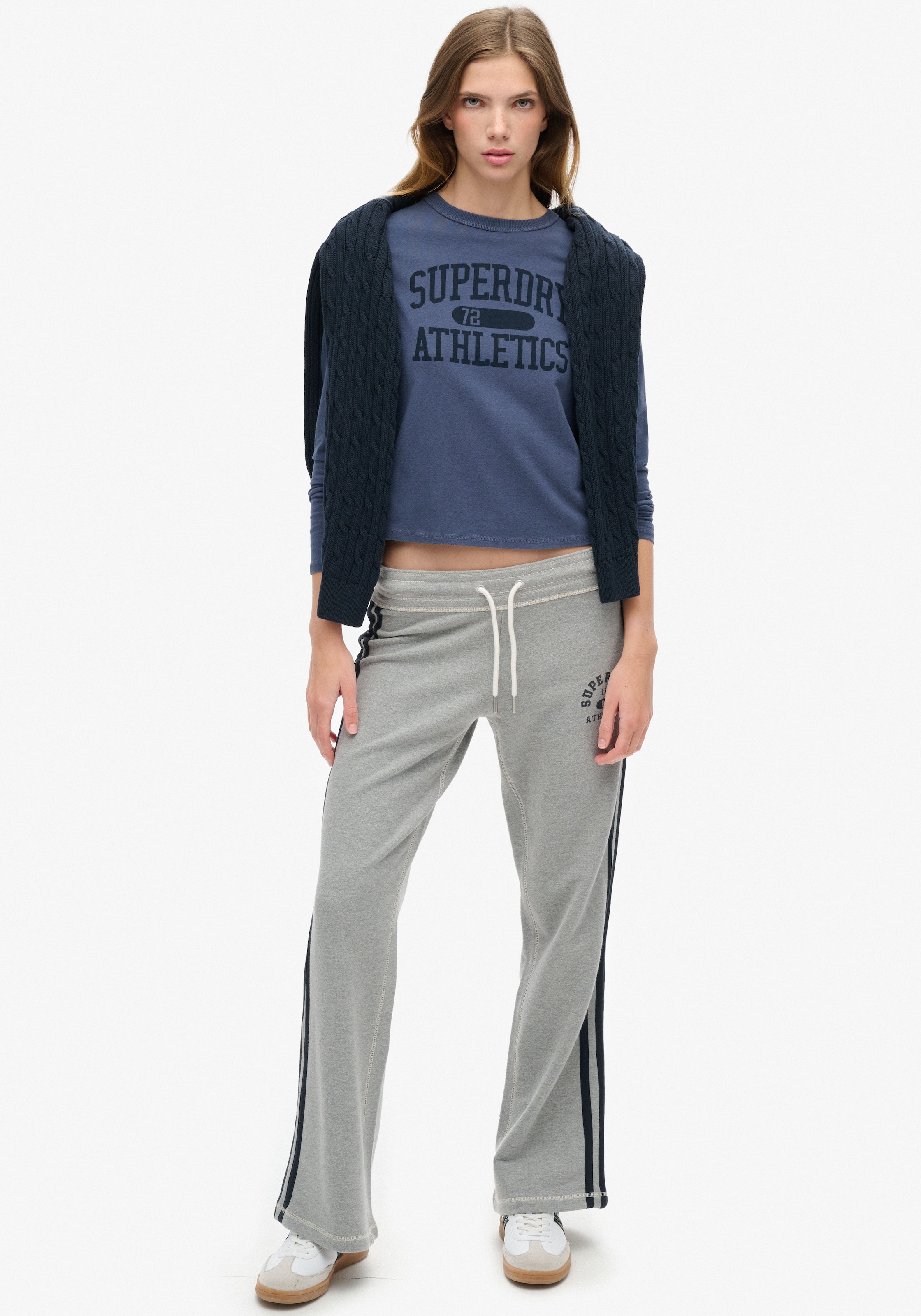 Superdry Sweathose "ATHLETIC STRIPE FLARE JOGGER", Jogginghose mit Streifen und Schlag