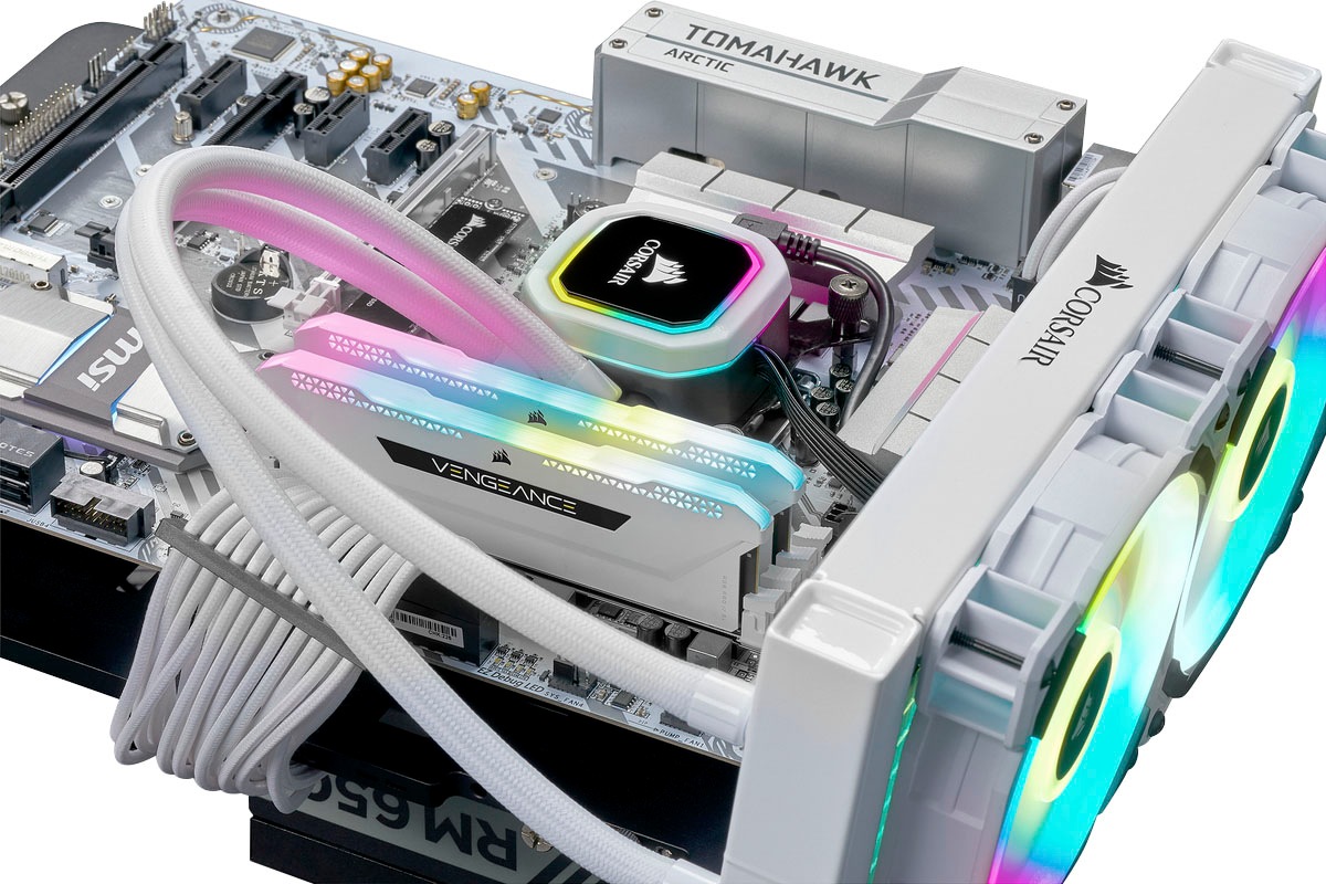 Corsair Arbeitsspeicher »CMH16GX4M2E3200C16«