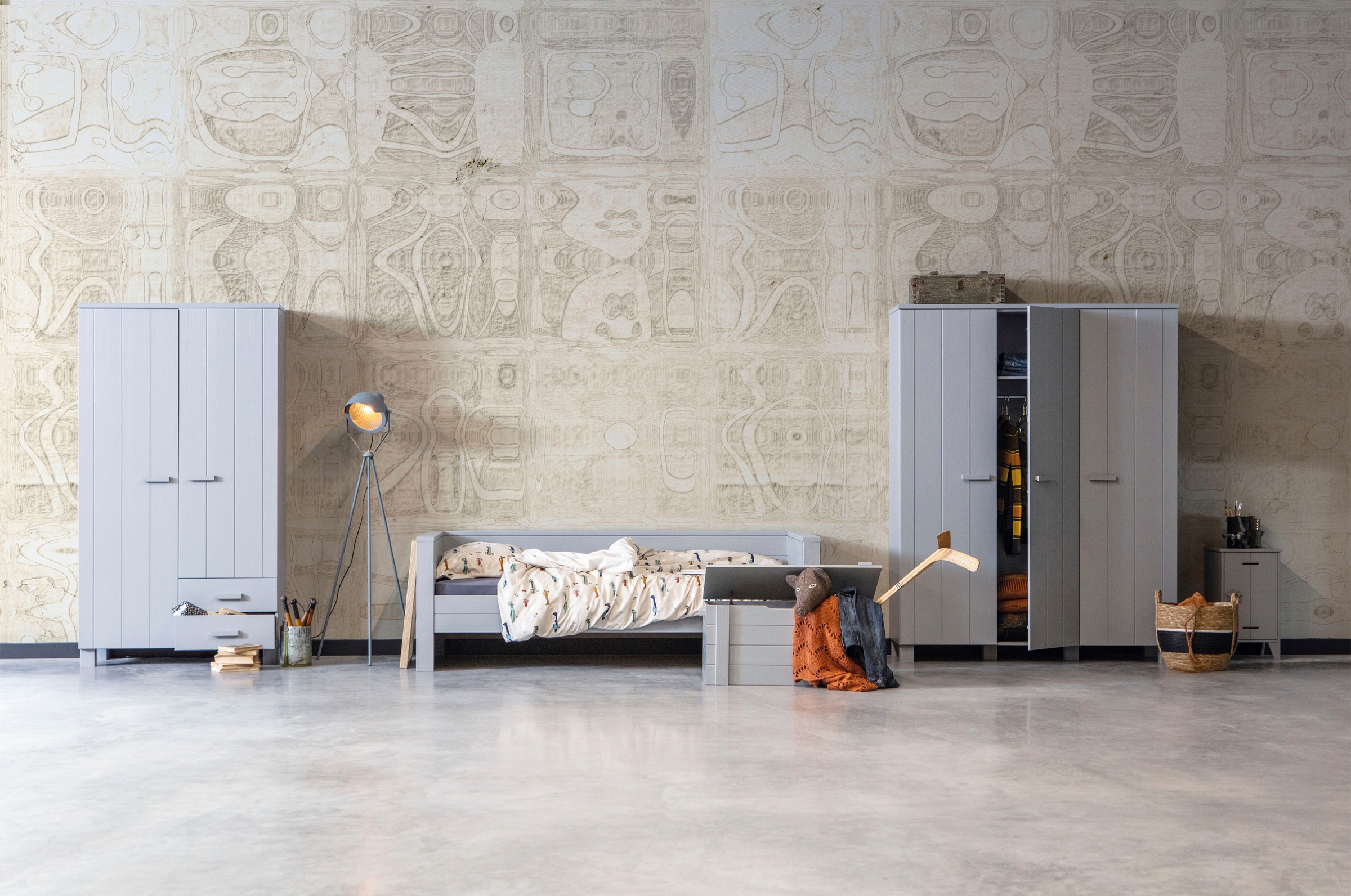 WOOOD Garderobenschrank »Dennis Mehrzweckschrank mit gebürsteter Oberfläche« FSC® Kiefer massiv, gebürstet, Höhe 202 cm