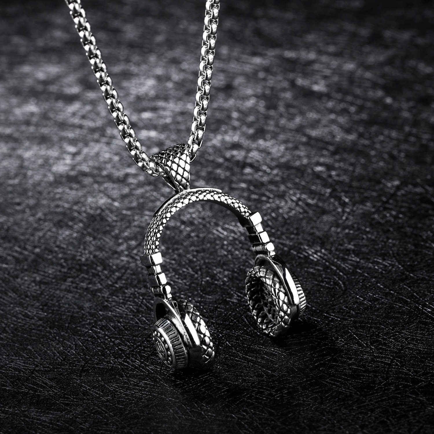 COLLEZIONE ALESSANDRO Kette mit Anhänger »Kopfhörer Anhänger«, mit filigranen Details