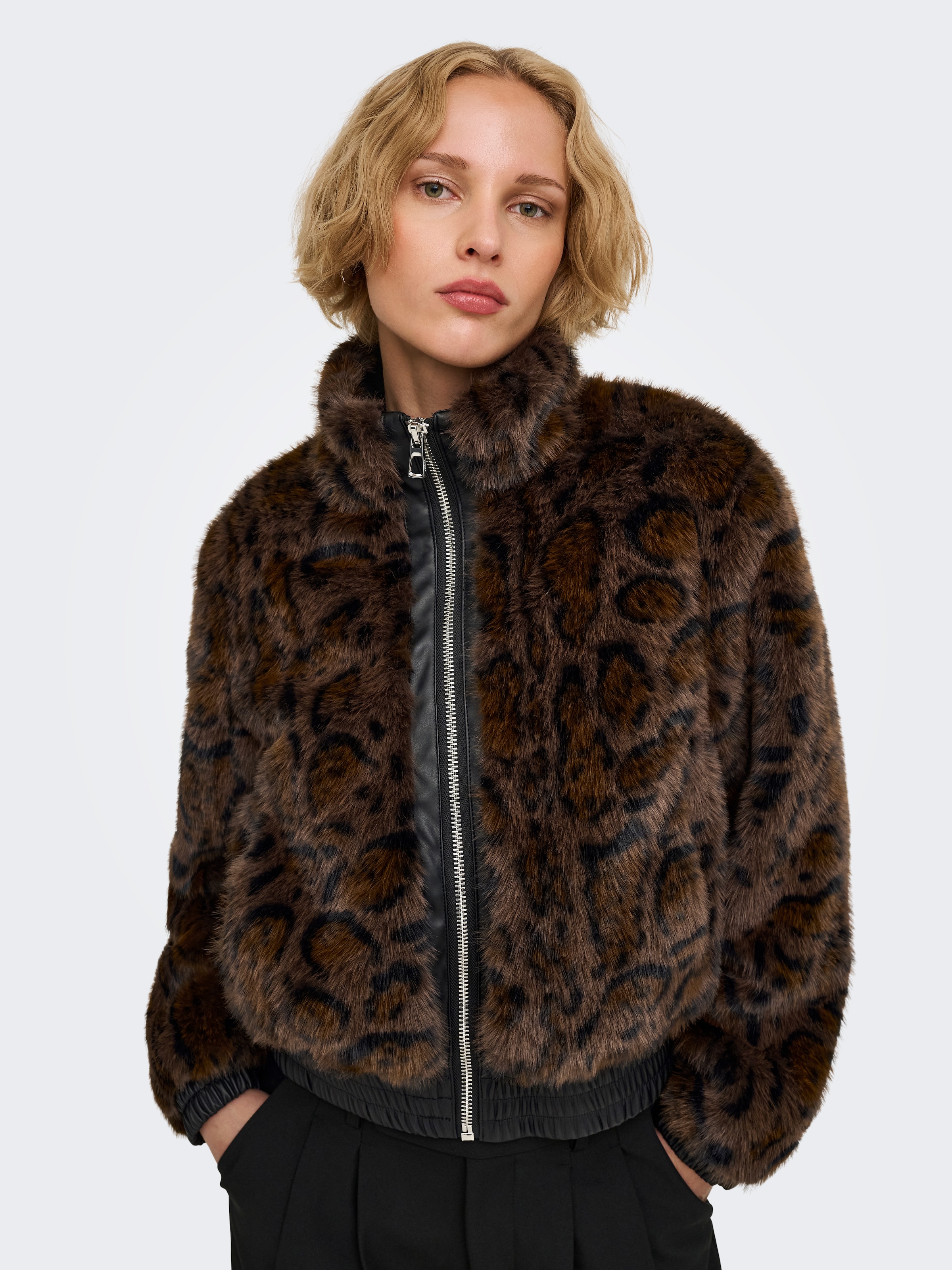 ONLY Fellimitatjacke »ONLRIKKE FAUX FUR JACKET CC OTW« Kunstfaser, Fellimitat, Allover Animal-print