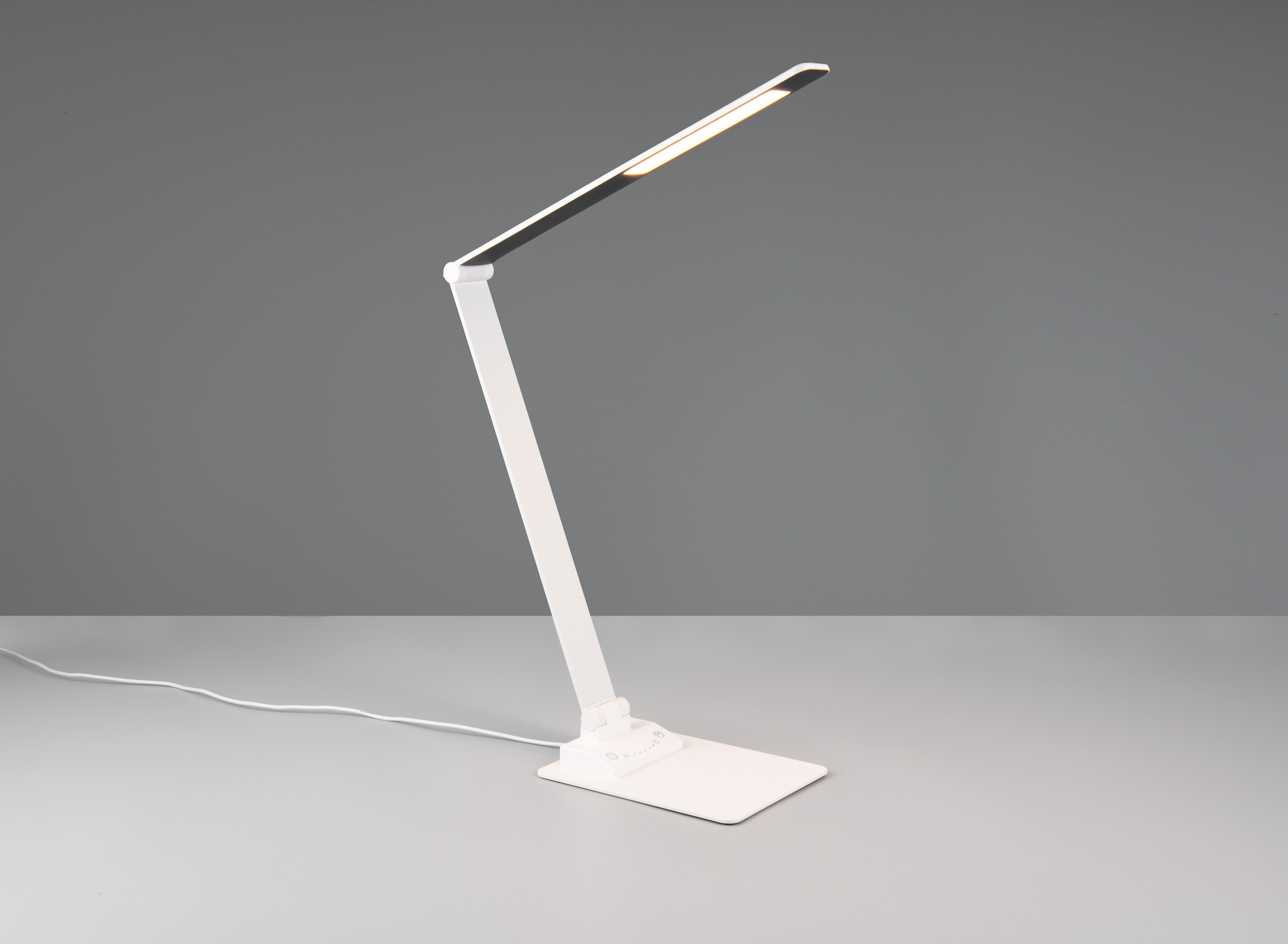 TRIO Leuchten LED Schreibtischlampe »TRAVIS, LED Leselampe 6,5W 650 Lumen CCT Lichtfarbe 3000/5000/6500K« LED-Board 1 Stk. Farbwechsler mit USB-A und USB-C Ladeanschluss, kippbar dimmbar Höhe max 72cm