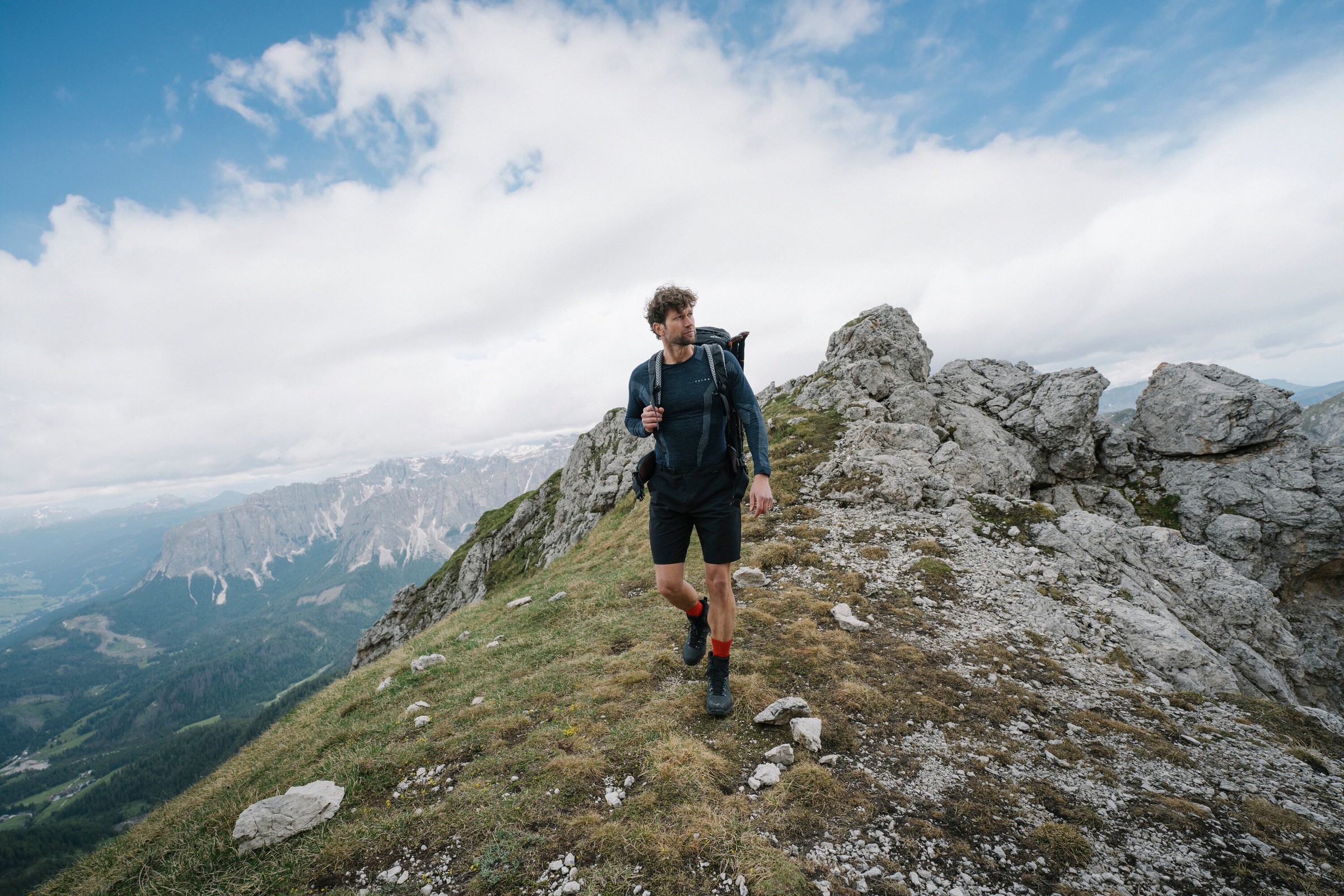 FALKE Socken »TK1 Adventure« 1 Paar tlg.