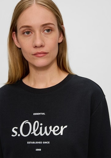 s.Oliver Sweatshirt, mit dem Logonamen vorne