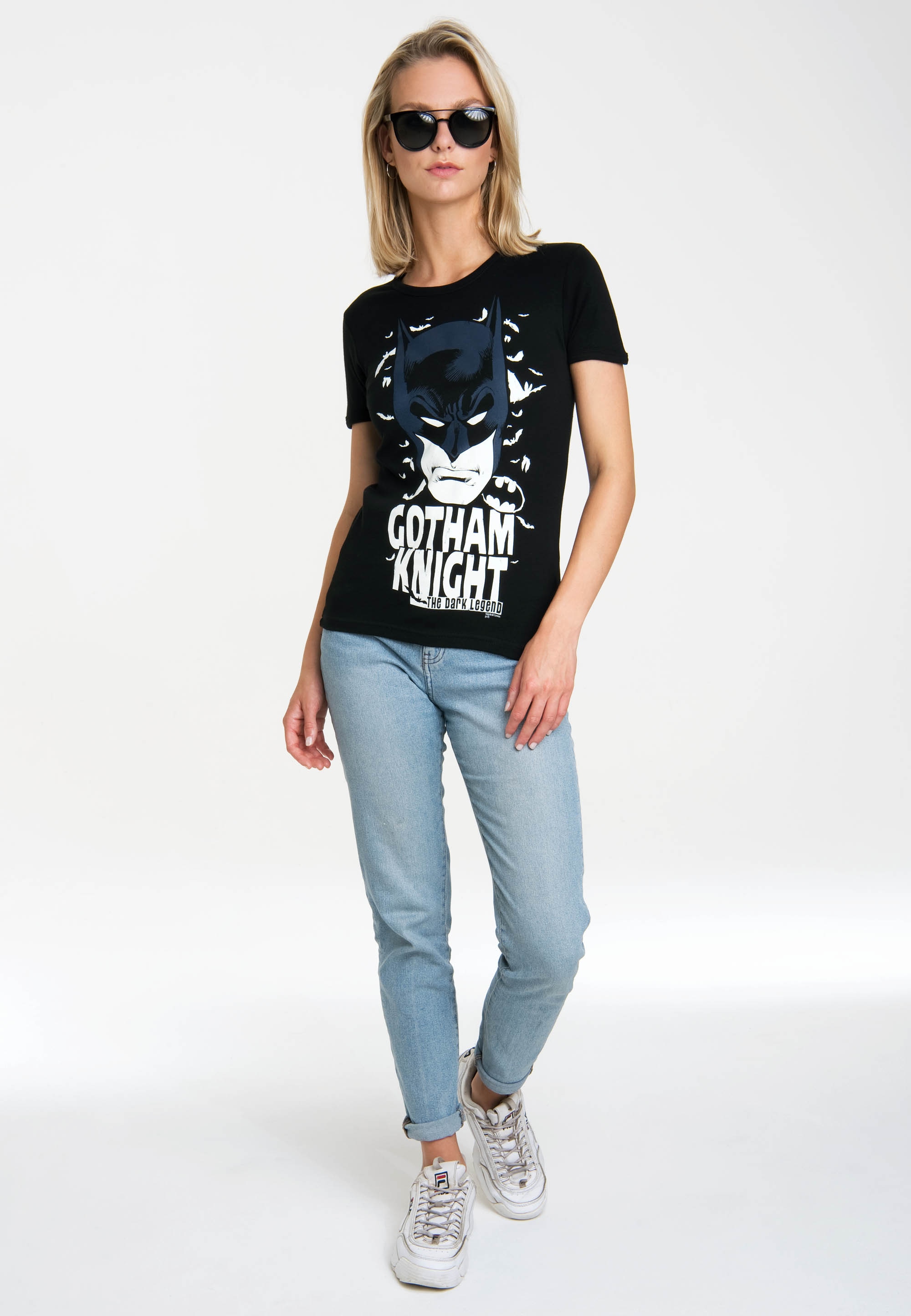 LOGOSHIRT T-Shirt »Batman - Gotham Knight«, mit lizenziertem Originaldesign