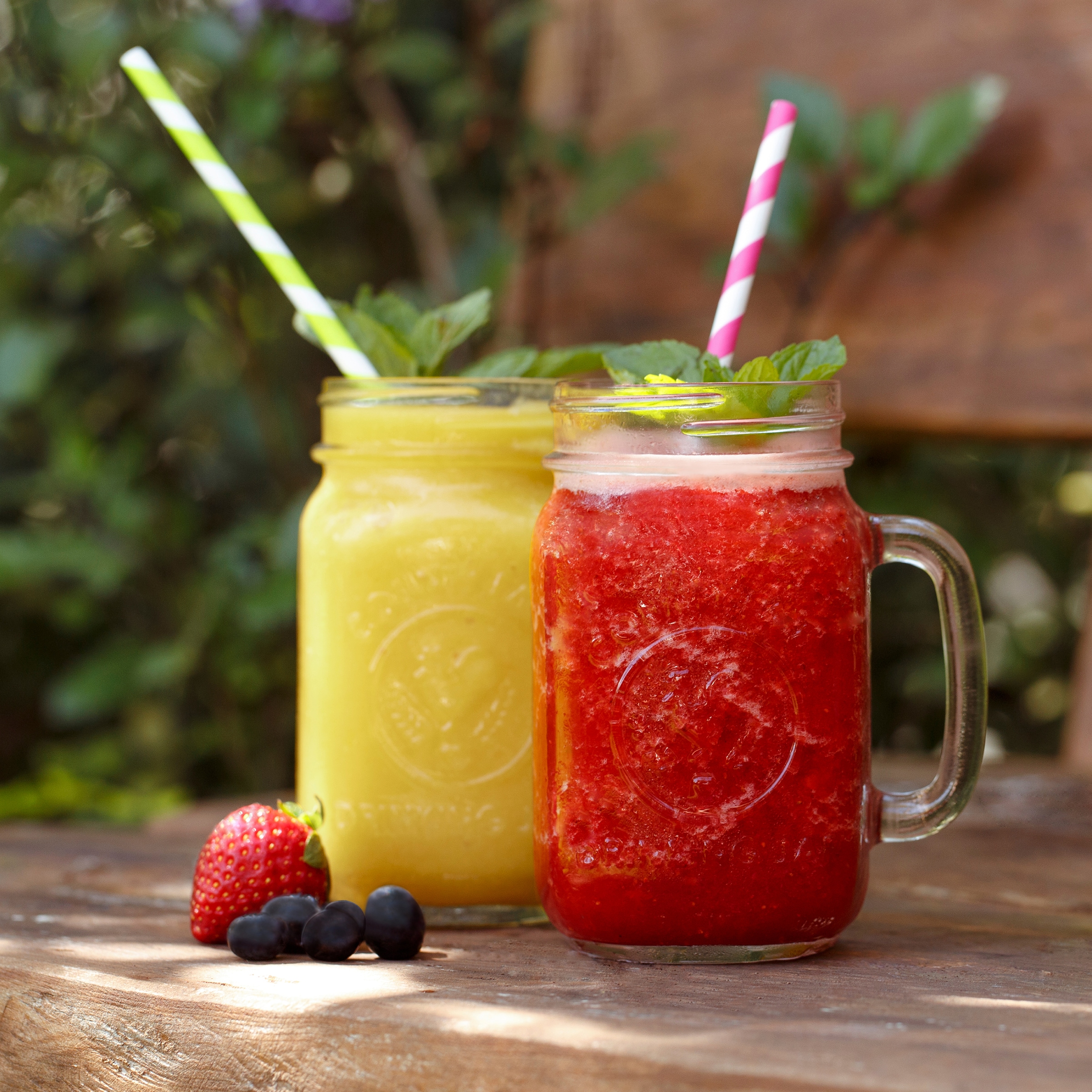 LIBBEY Gläser-Set »Libbey Trinkglas, 12er Set -DRINKING JARS- im Landhausstil« 488 ml, hochwertig verarbeitet, im modernen Design