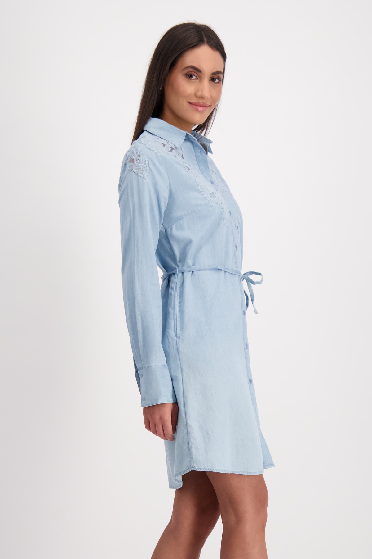 Monari Jeanskleid Eingrifftaschen mit Bindegürtel günstig online kaufen