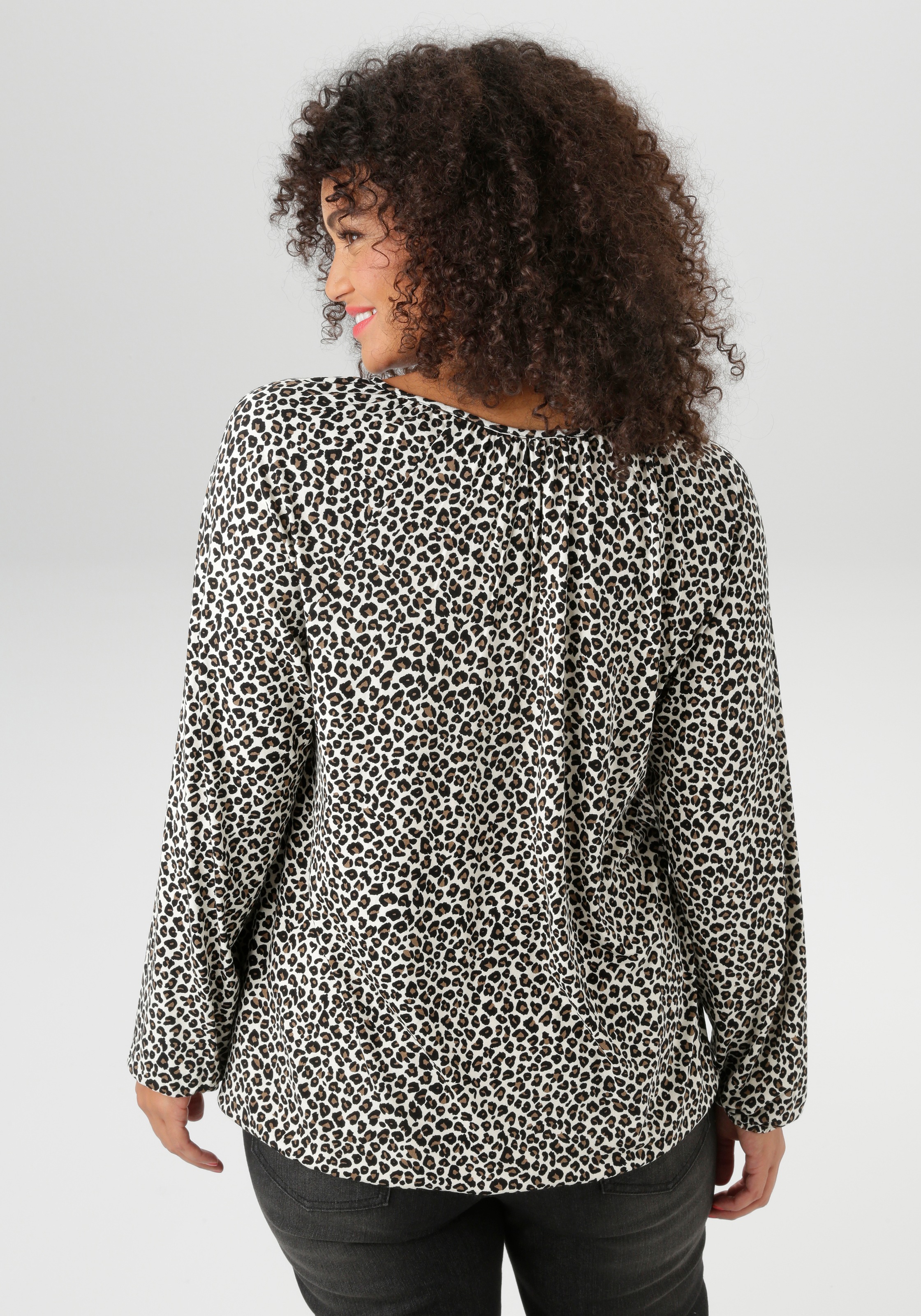 Thumbnail - Aniston PLUS Langarmshirt mit modischen Leoprint