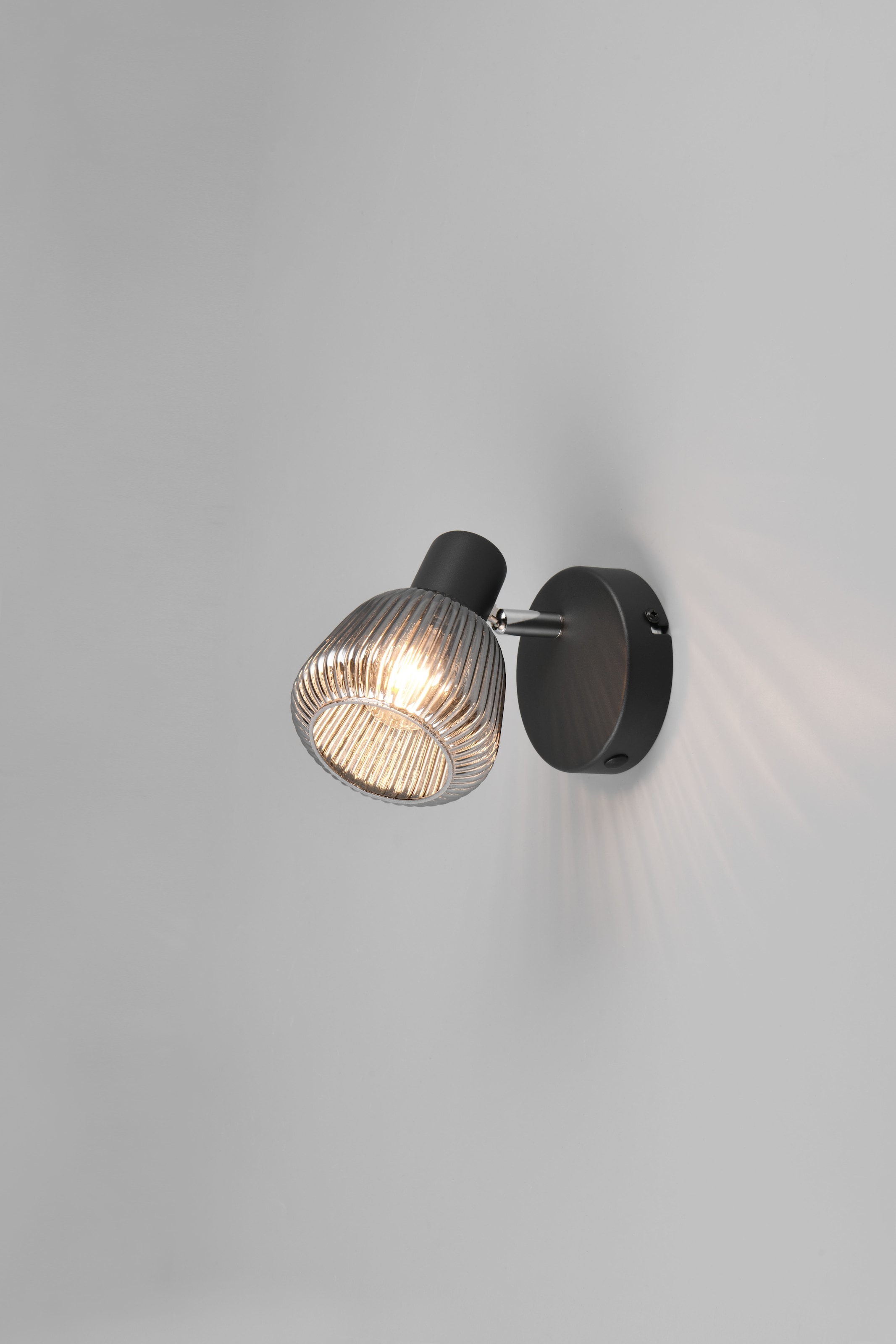 TRIO Leuchten Deckenstrahler »TARIFA, Spot 1-flammig, Deckenspot oder Wandspot, exkl 1xE14 max 10W«, 1 flammig, Leuchtmittel E14 | Leuchtmittel wechselbar, E14 Spot mit Glasschirm in Riffeloptik Lichteffekte, Ø 10cm Höhe 17 cm