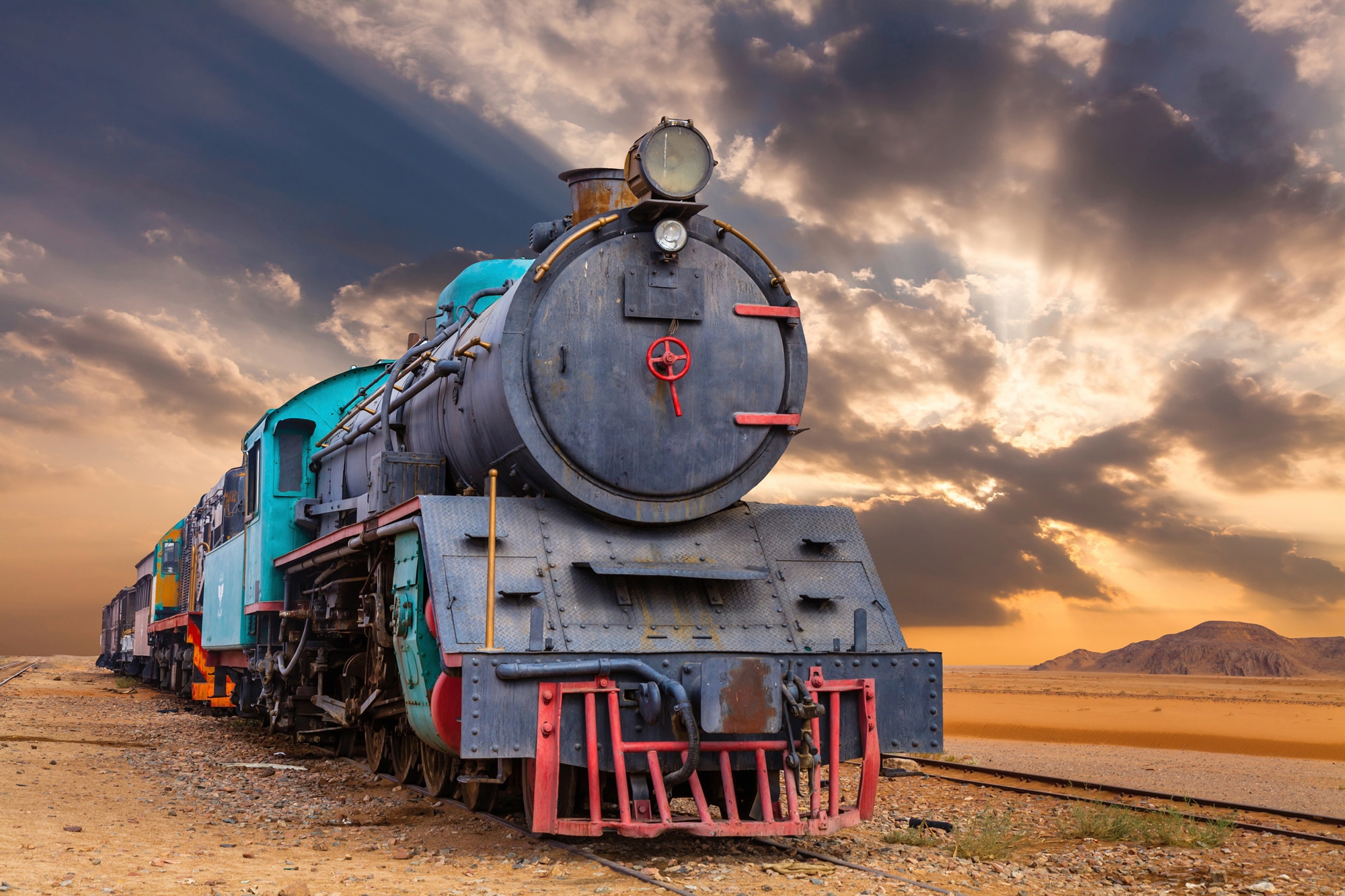 Papermoon Fototapete »ZUG-LOKOMOTIVE WADI RUM WÜSTE JORDANIEN WAGEN GEBIRGE«